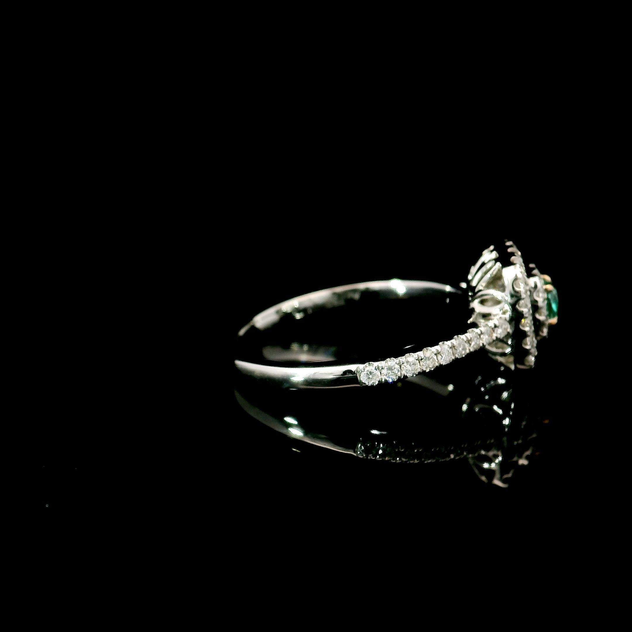  18kt white gold ring with diamonds
  
  Gold colour & karat: White gold 18kt
  Weight: 2.76 grams
  
  Set with-
  Stone type: Diamonds
  Shape: Cushion
  Carat: 0.157 ct
  Colour: Fancy Green
  Clarity: VS
  
  Surrounding Stones: Diamonds
 1)