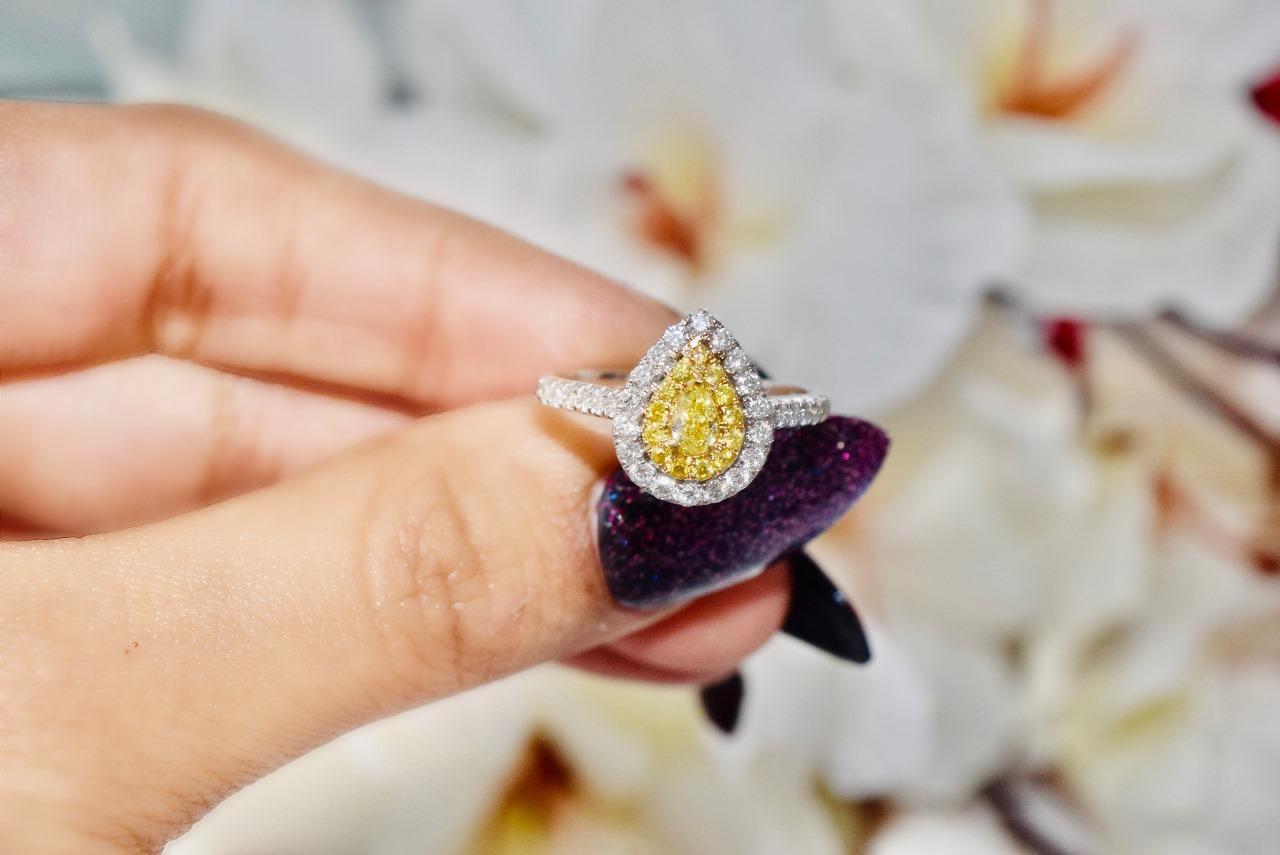 AGL Certified 0.17 Carat Fancy Yellow SI Clarity Diamond Ring In New Condition For Sale In บางรัก, TH