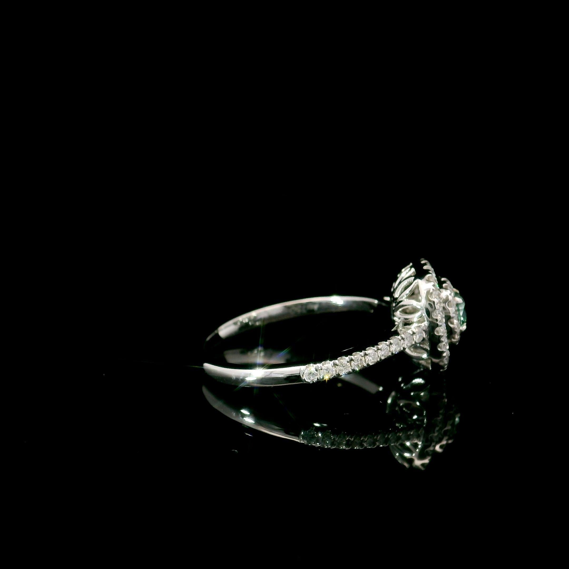 Cushion Cut AGL Certified 0.182 Carat Fancy intense green VS Clarity Diamond Ring For Sale