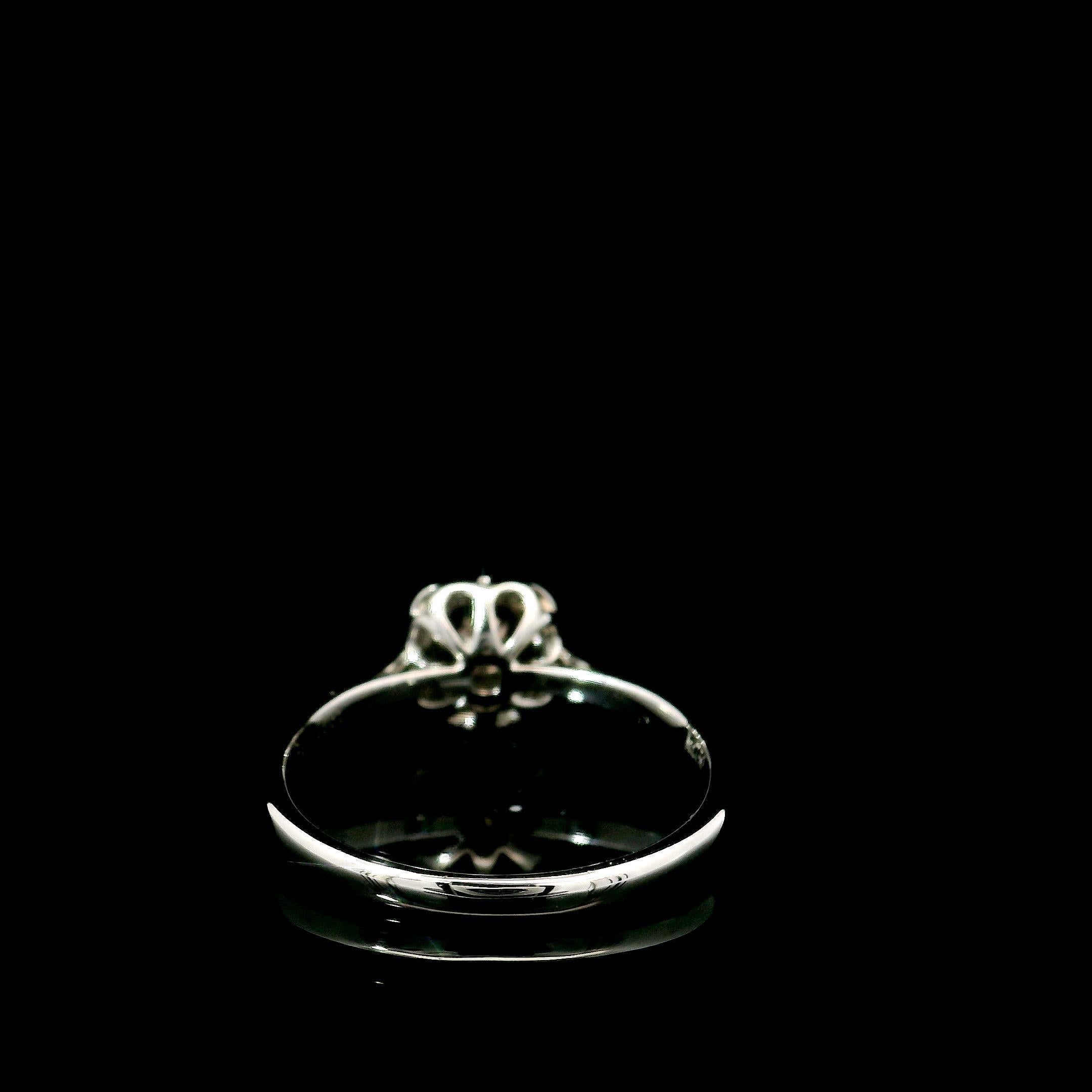 Women's or Men's AGL Certified 0.19 Carat Fancy Pink VS Clarity Diamond Ring For Sale