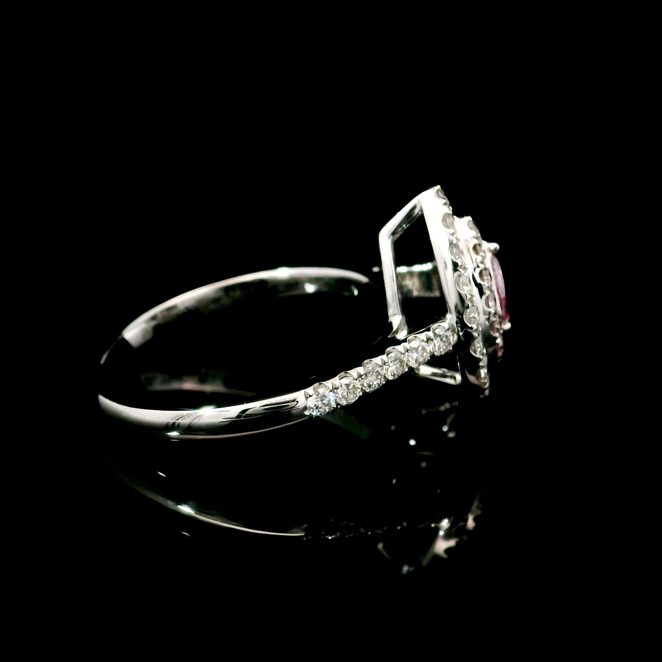 AGL Certified 0.19 Carat Fancy Pink VS Clarity Diamond Ring For Sale 2