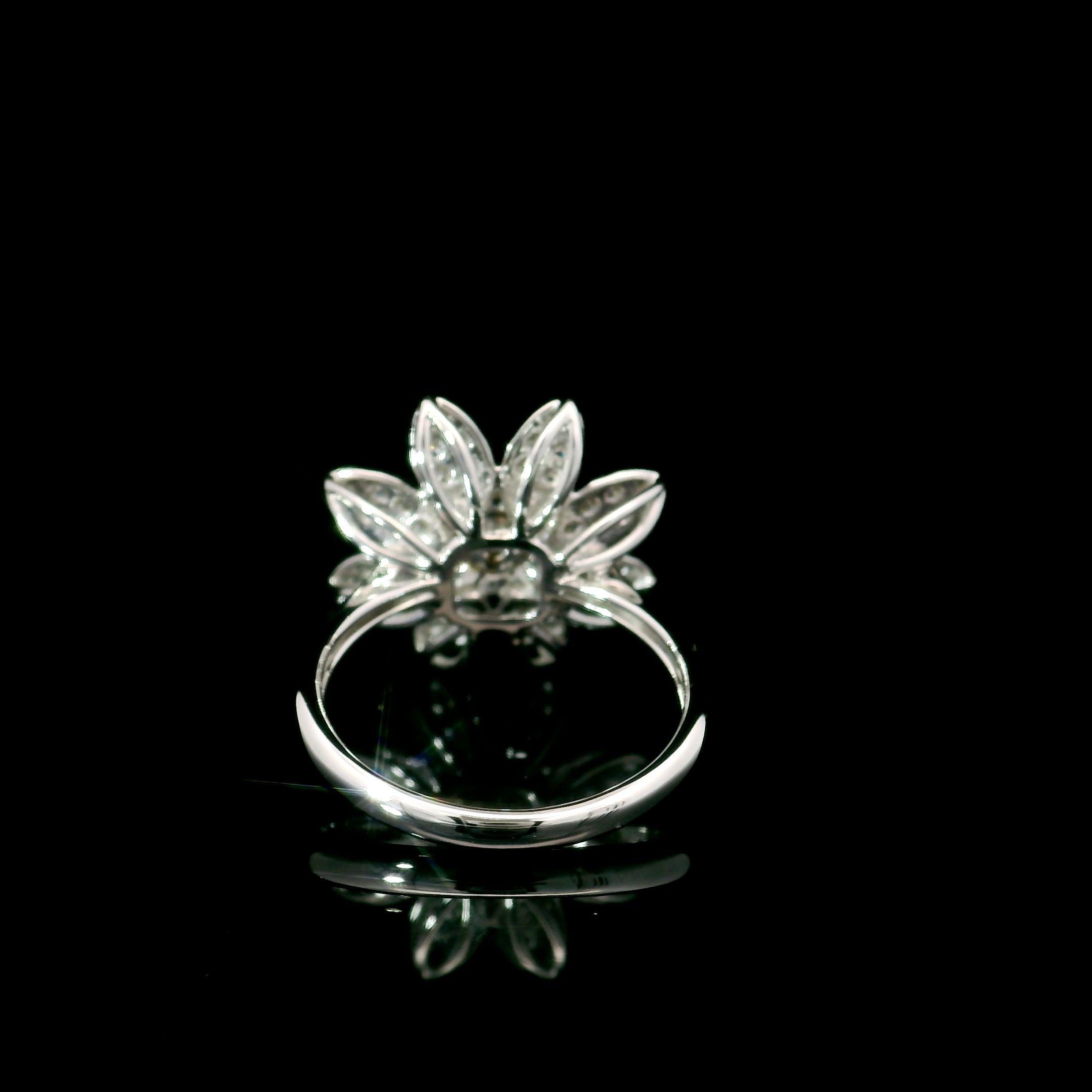 Bague avec diamant jaune intense fantaisie de 0.198 carat de pureté VS certifié AGL Unisexe en vente
