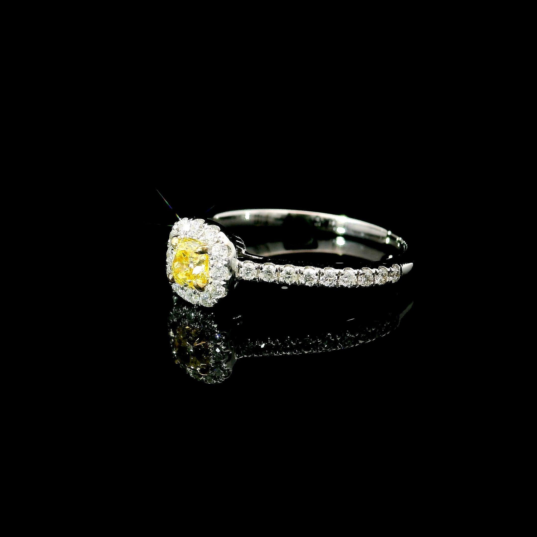 AGL Anillo de Diamantes Certificado de 0.20 Quilates Amarillo Intenso VS Claridad en Nuevo estado para la venta en บางรัก, TH