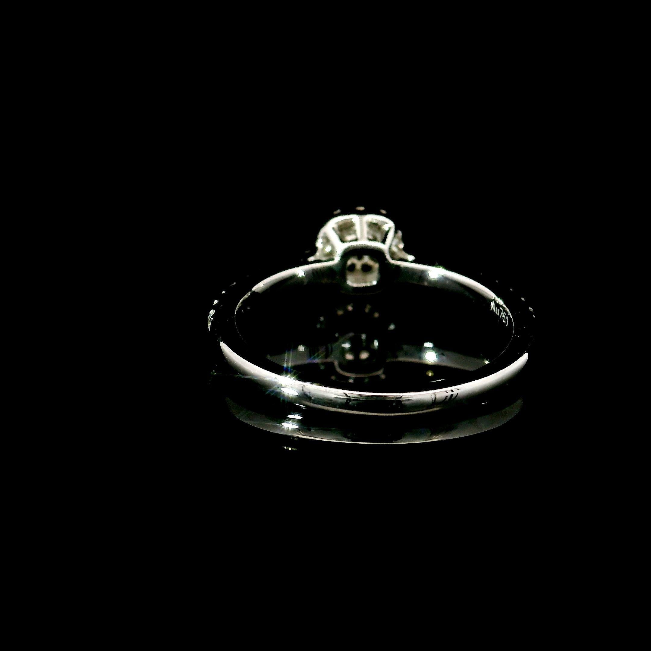 Femenino o masculino AGL Anillo de Diamantes Certificado de 0.20 Quilates Amarillo Intenso VS Claridad en venta