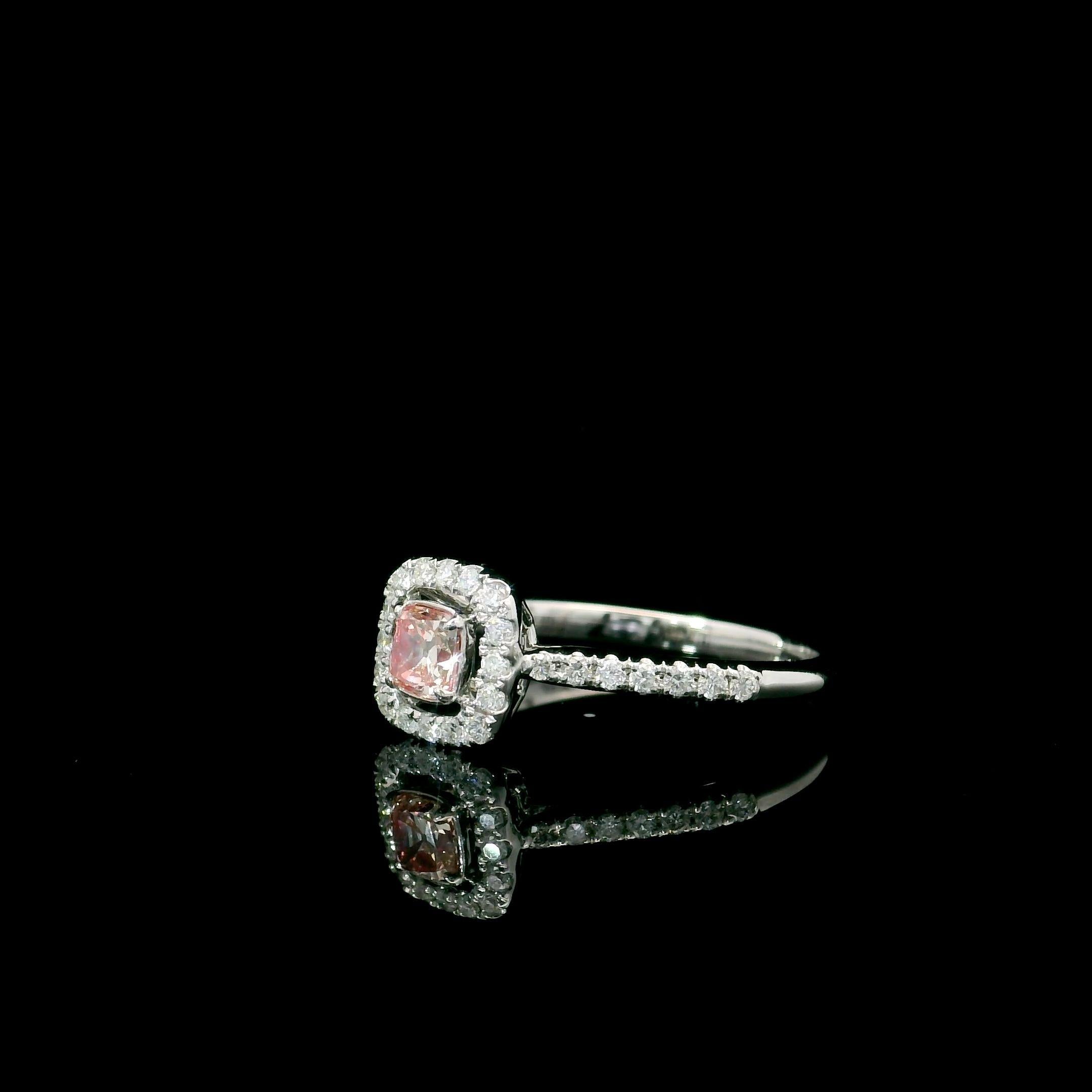 Anello con diamante certificato AGL da 0,229 carati Fancy Intense Pink con purezza VVS1 In condizioni Nuovo in vendita a บางรัก, TH