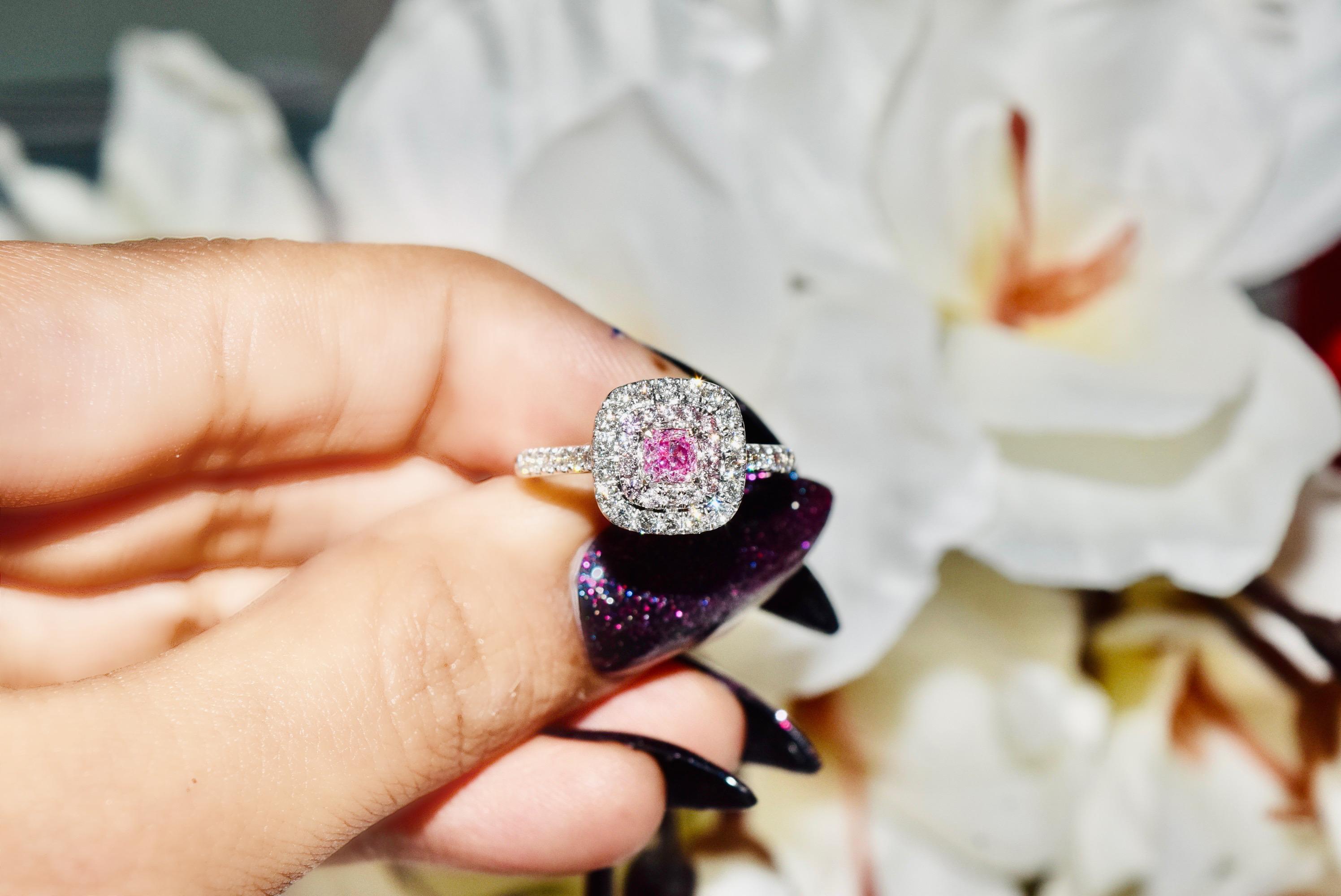 AGL Certified 0.23 Carat Fancy Pink Diamond Ring VS Clarity For Sale at ...