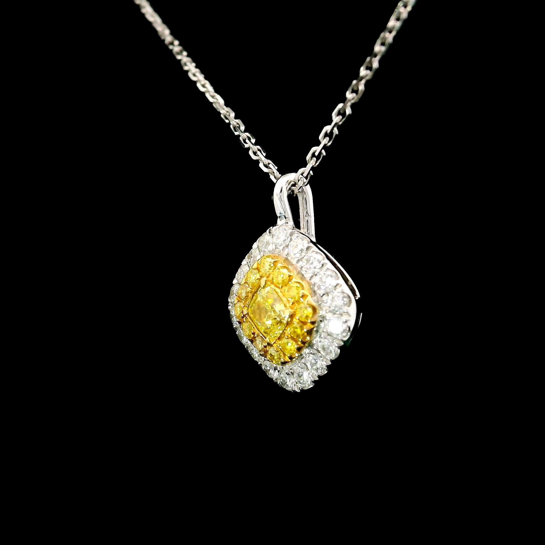 Pendentif 18 carats jaune fantaisie de 0,24 carat de pureté VS certifié AGL Neuf - En vente à บางรัก, TH