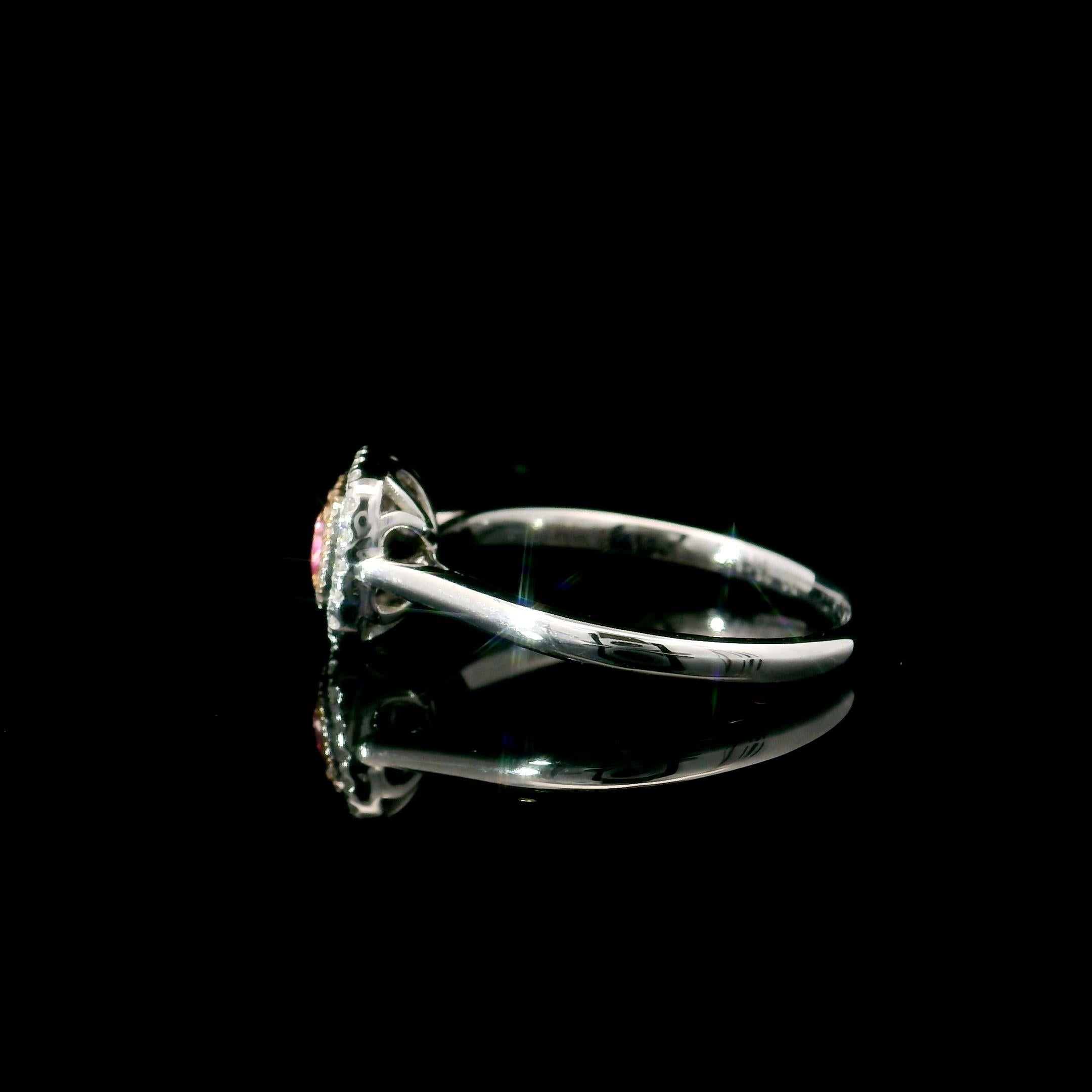 AGL Certified 0.25 Carat Fancy Pink VS Clarity Diamond Ring For Sale 1