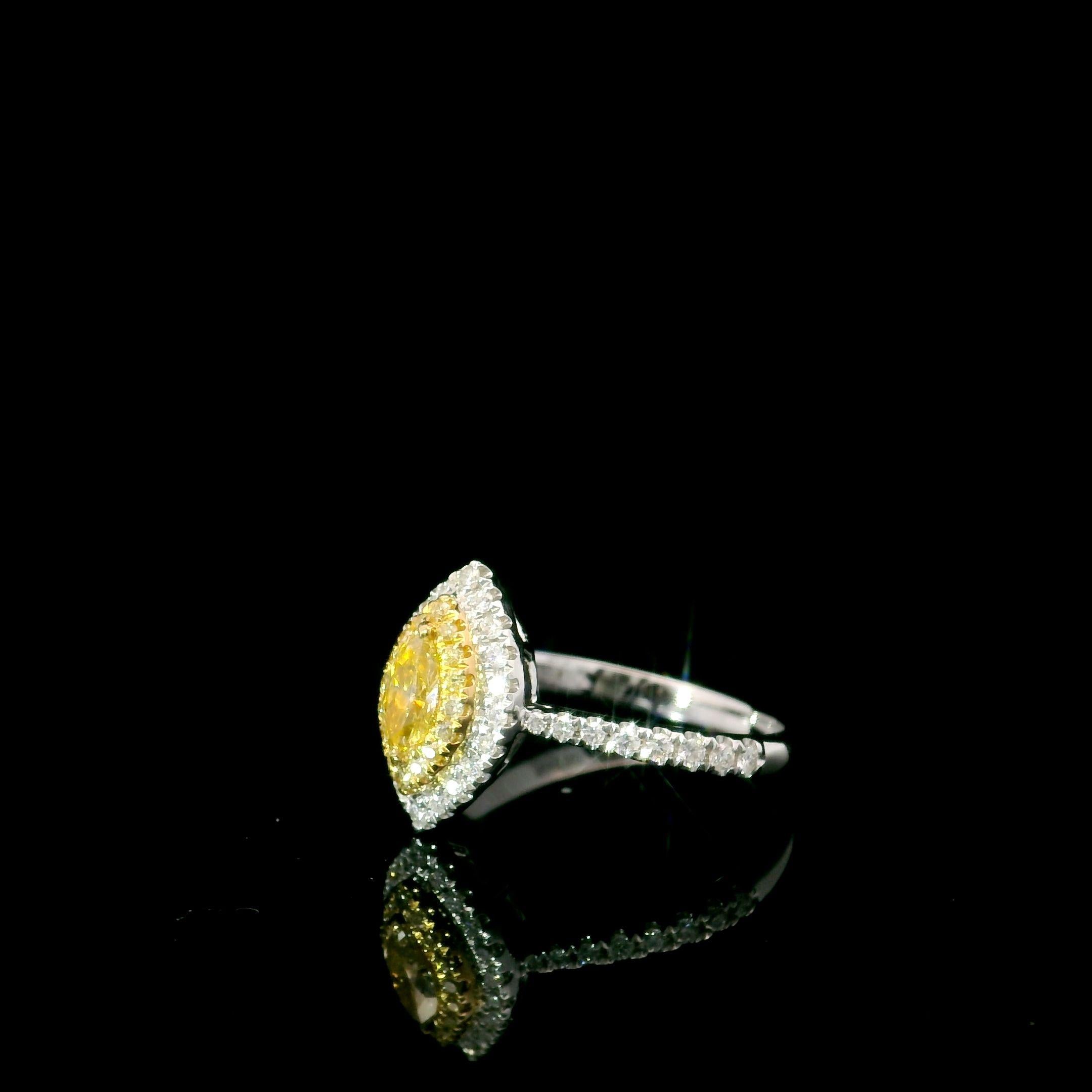 AGL Certified 0.251 Carat Fancy Intense Yellow VS Clarity Diamond Ring In New Condition For Sale In บางรัก, TH