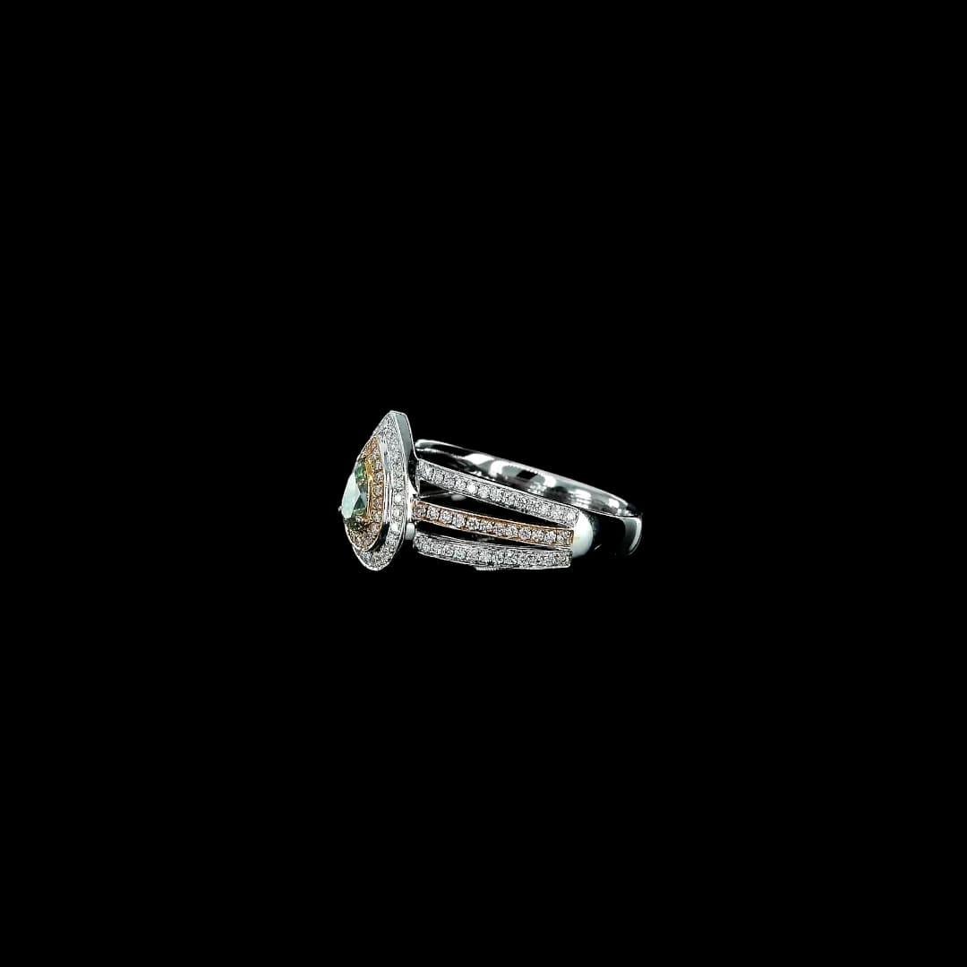 AGL Certified 0.30 Carat Fancy Green Diamond Ring VS Clarity For Sale 1