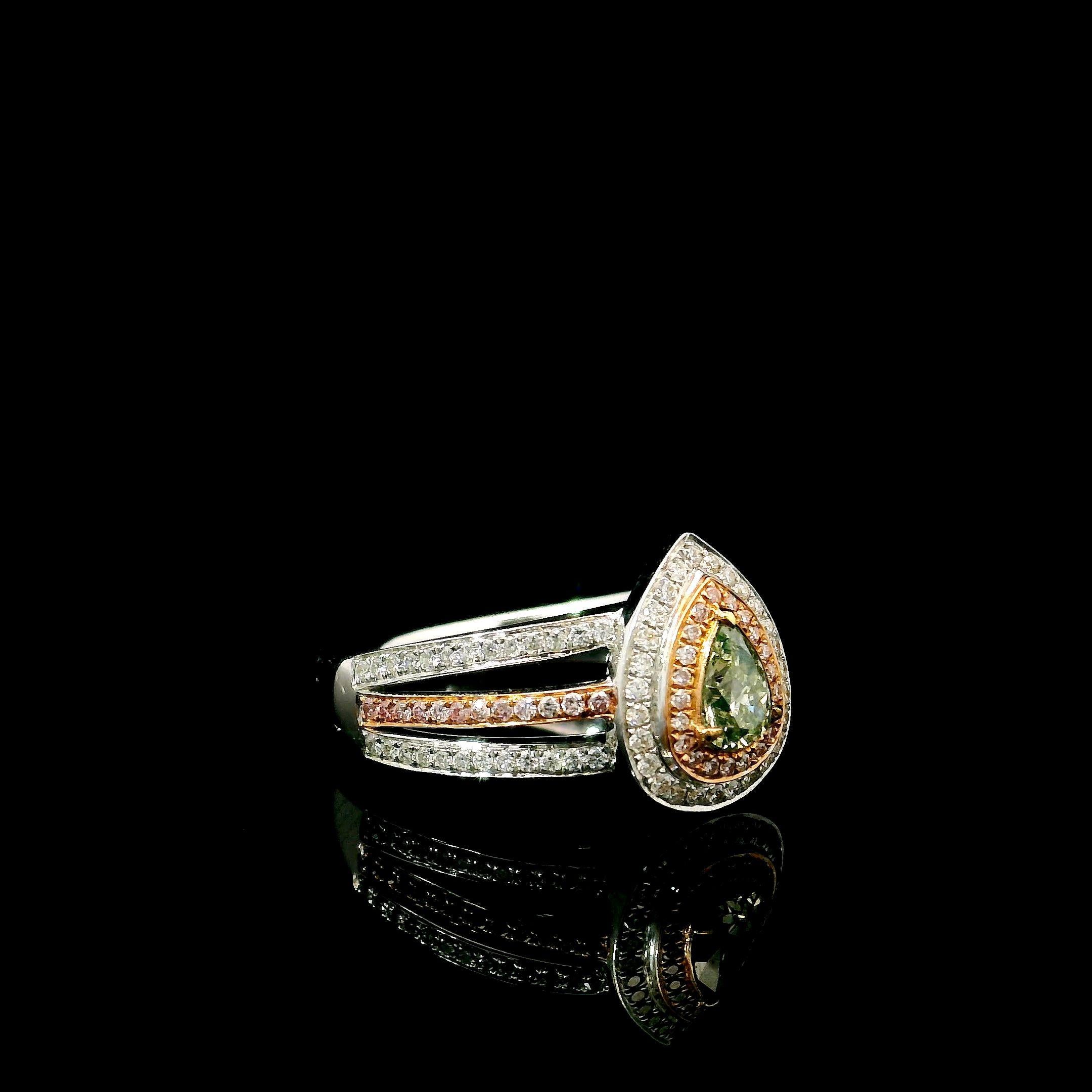 Taglio a goccia Anello con diamante certificato AGL da 0.30 carati, di colore verde e di chiarezza VS in vendita