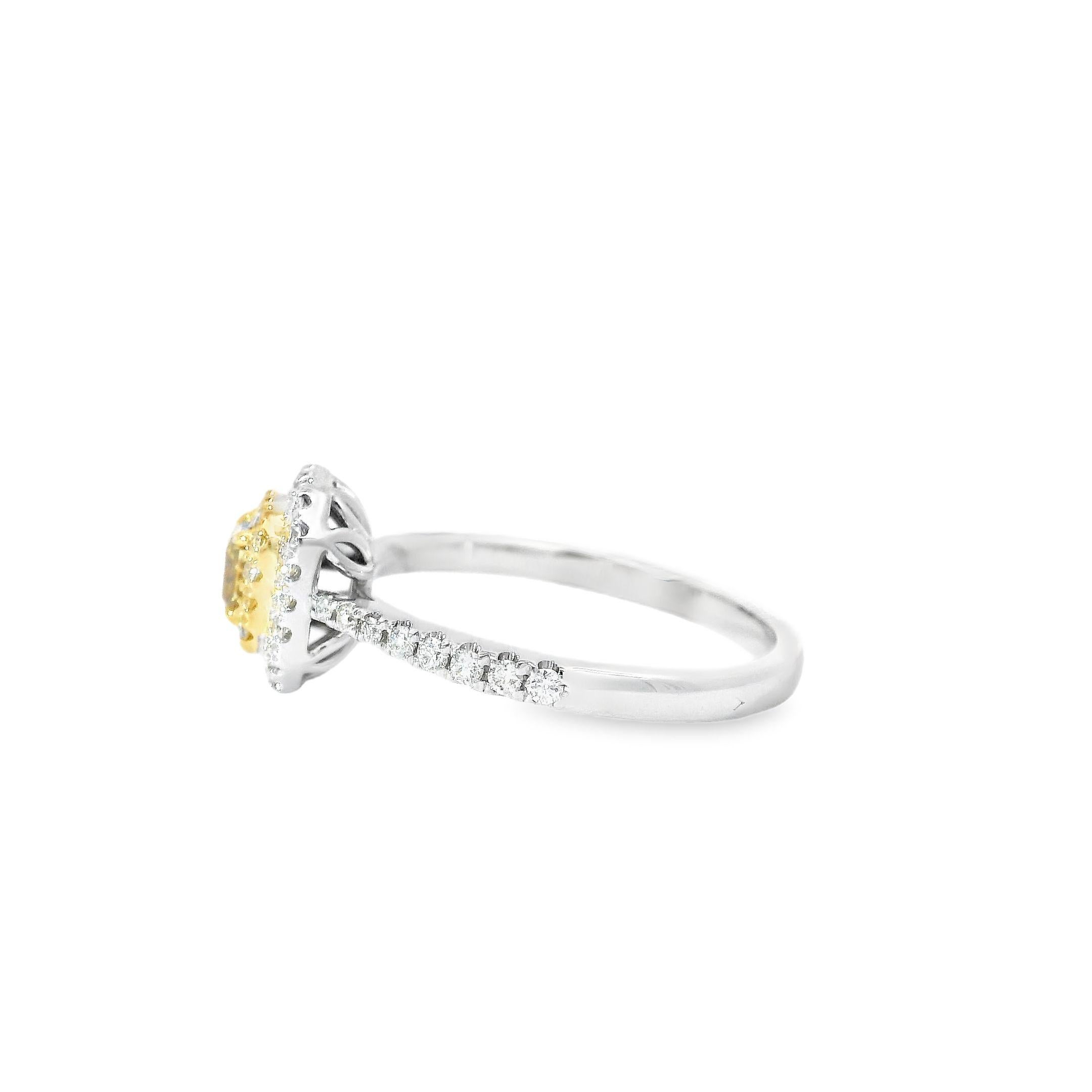 Anello con diamante certificato AGL da 0,32 carati di colore giallo bruno VS di chiarezza in vendita 1