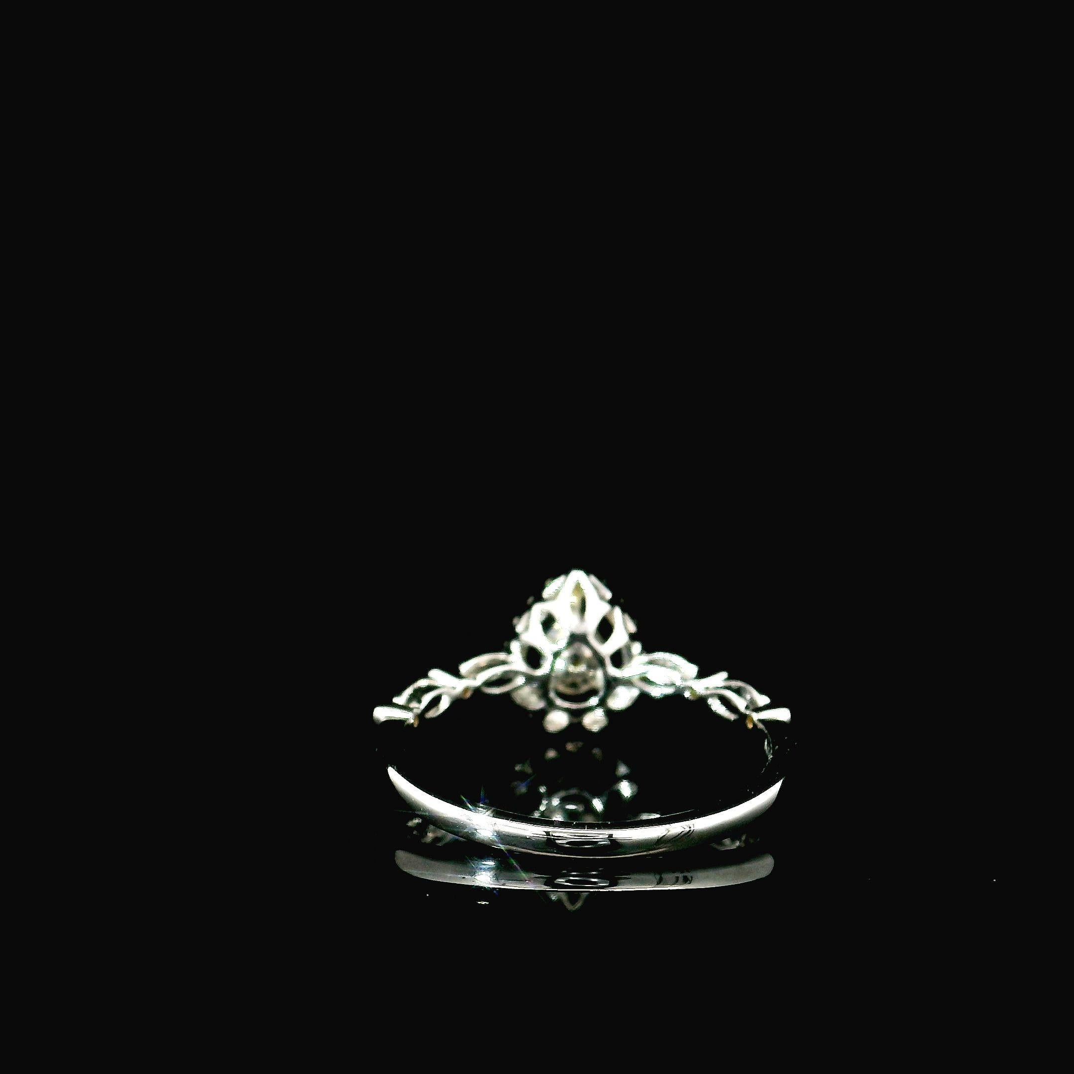 Women's or Men's AGL Certified 0.324 Carat Fancy Vivid Yellow VS Clarity Diamond Ring For Sale