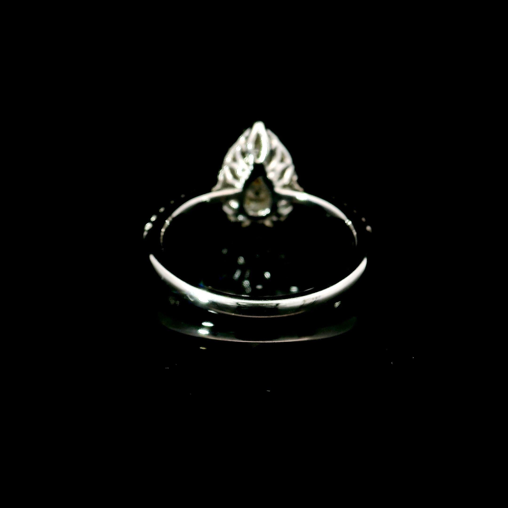 Women's or Men's AGL Certified 0.341 Carat Fancy Yellow SI Clarity Diamond Ring For Sale