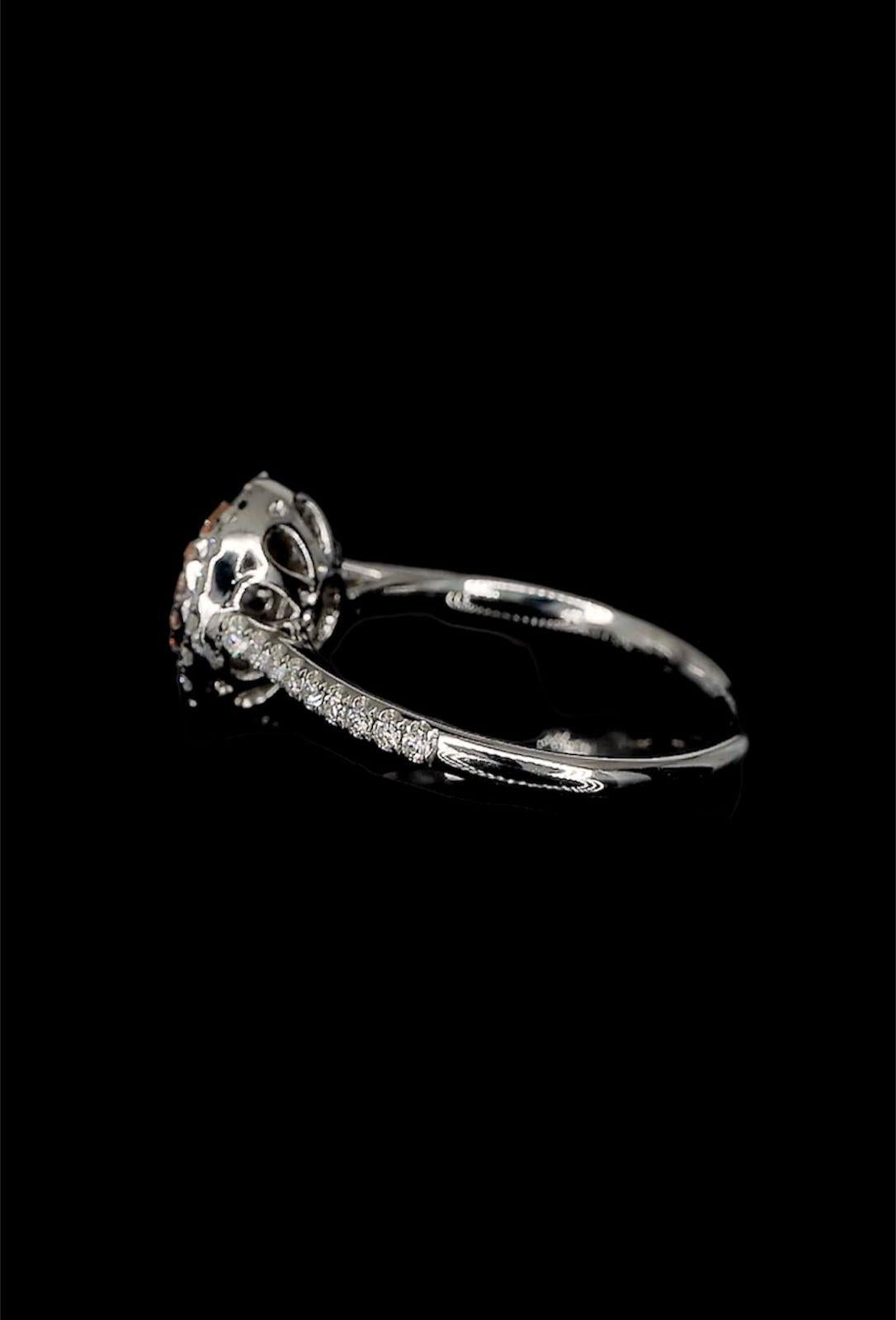 Women's or Men's AGL Certified 0.353 Carat Fancy Light Pink Diamond Ring VS Clarity For Sale