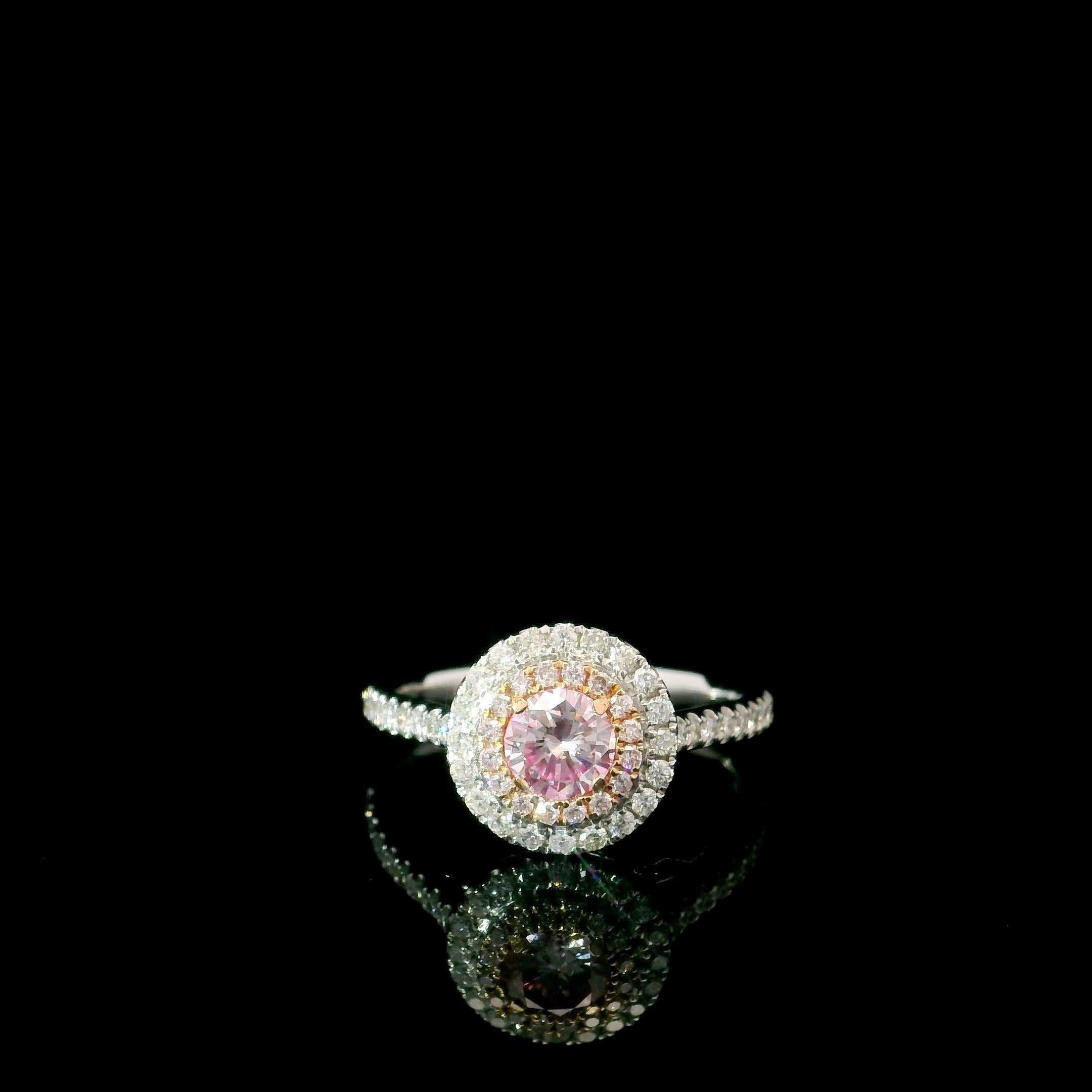 AGL Certified 0.353 Carat Fancy Light Yellow VS Clarity Diamond Ring In New Condition For Sale In บางรัก, TH
