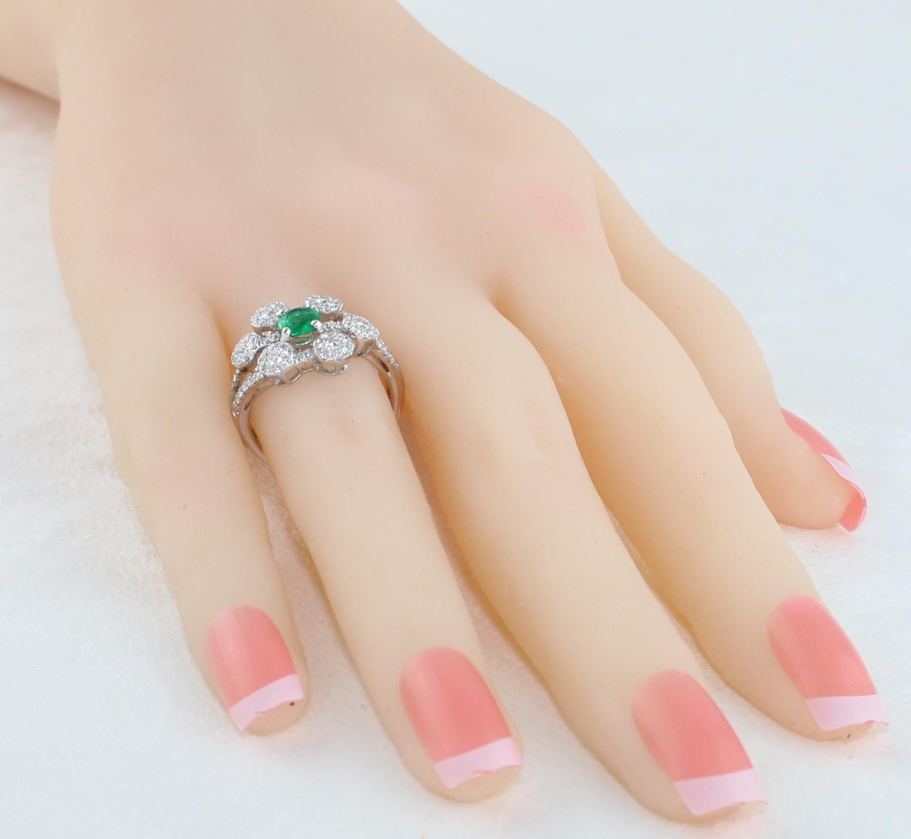 Women's AGL Certified 0.40 Carat Emerald Diamond Gold Flower Ring For Sale