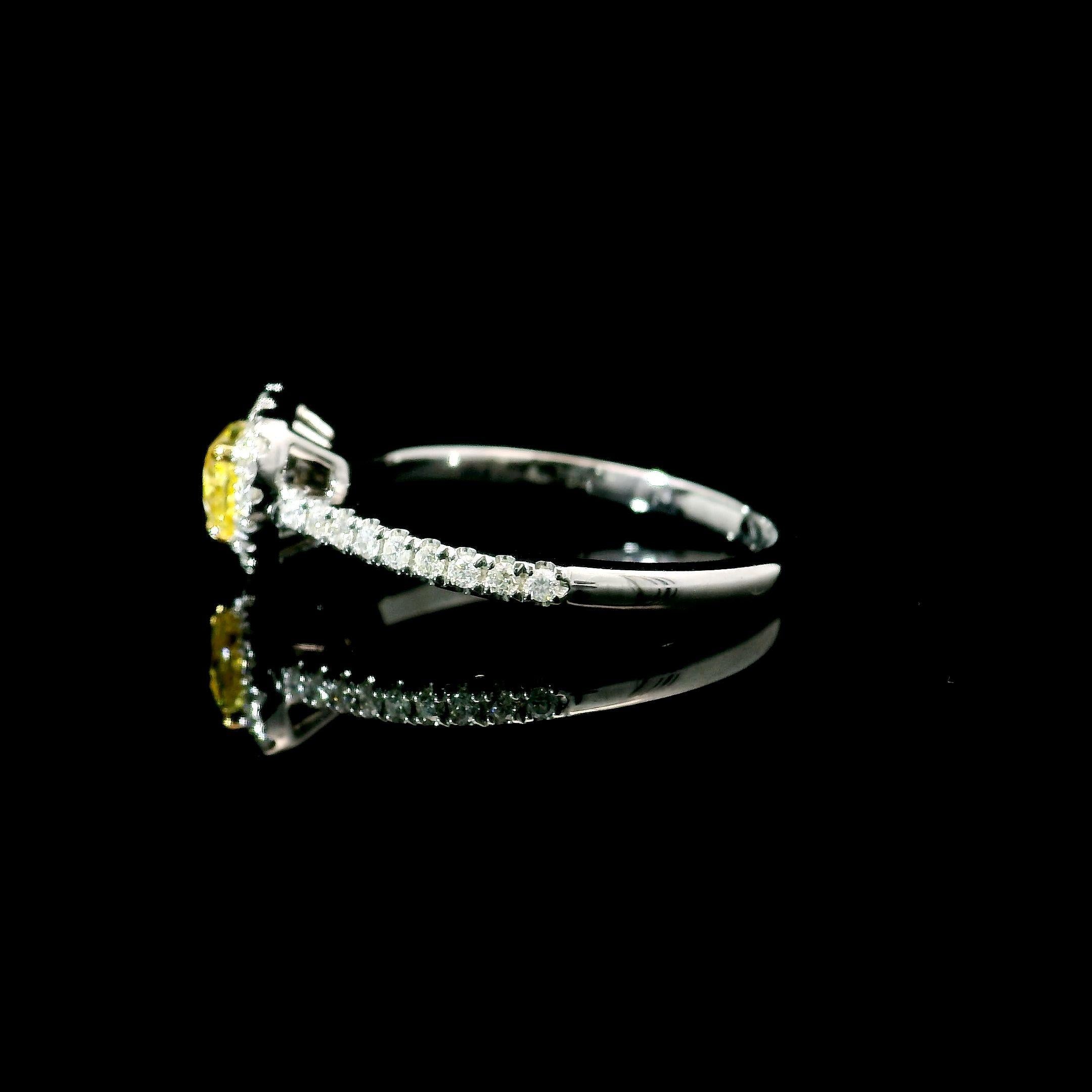 Bague avec diamant jaune intense fantaisie de 0.435 carat de pureté SI certifié AGL en vente 1