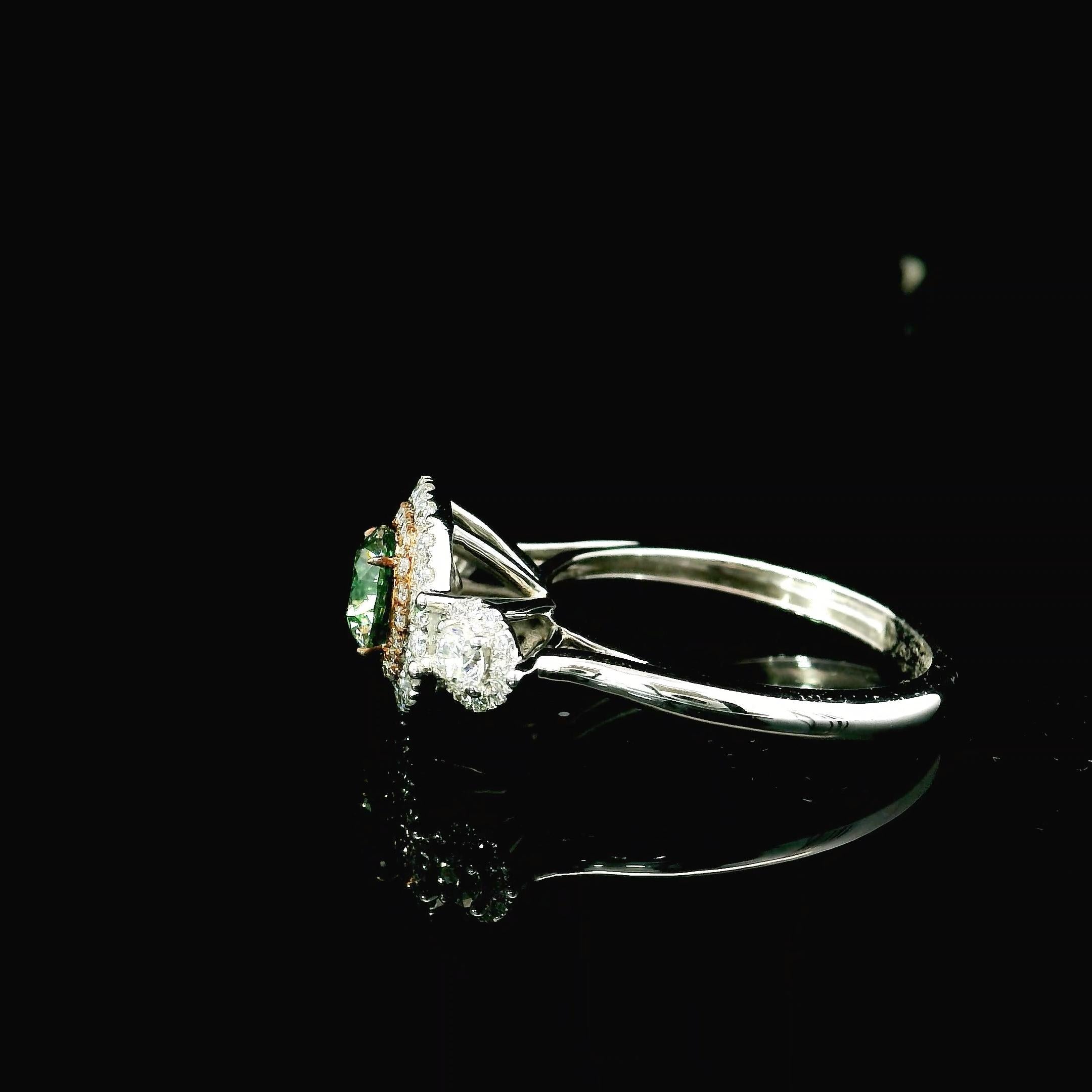 AGL Certified 0.46 Carat Fancy Green SI Clarity Diamond Ring For Sale 1