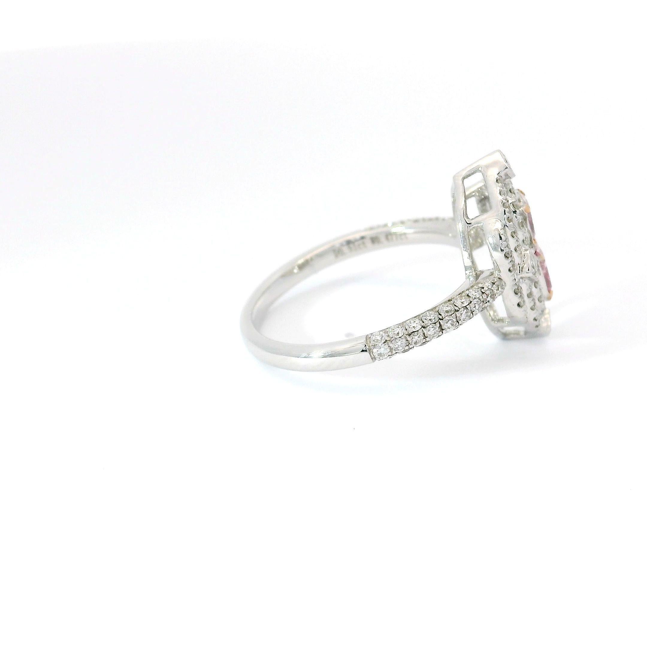 Anello con diamante certificato AGL da 0,51 carati Fancy Pink SI Clarity in vendita 1