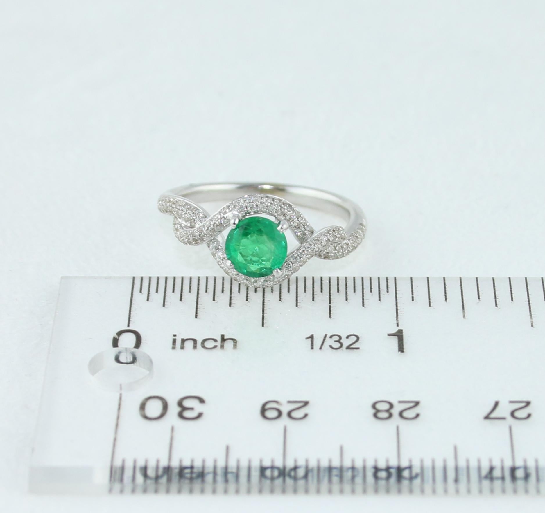 AGL Certified 0.67 Carat Emerald Diamond Gold Ring For Sale 3