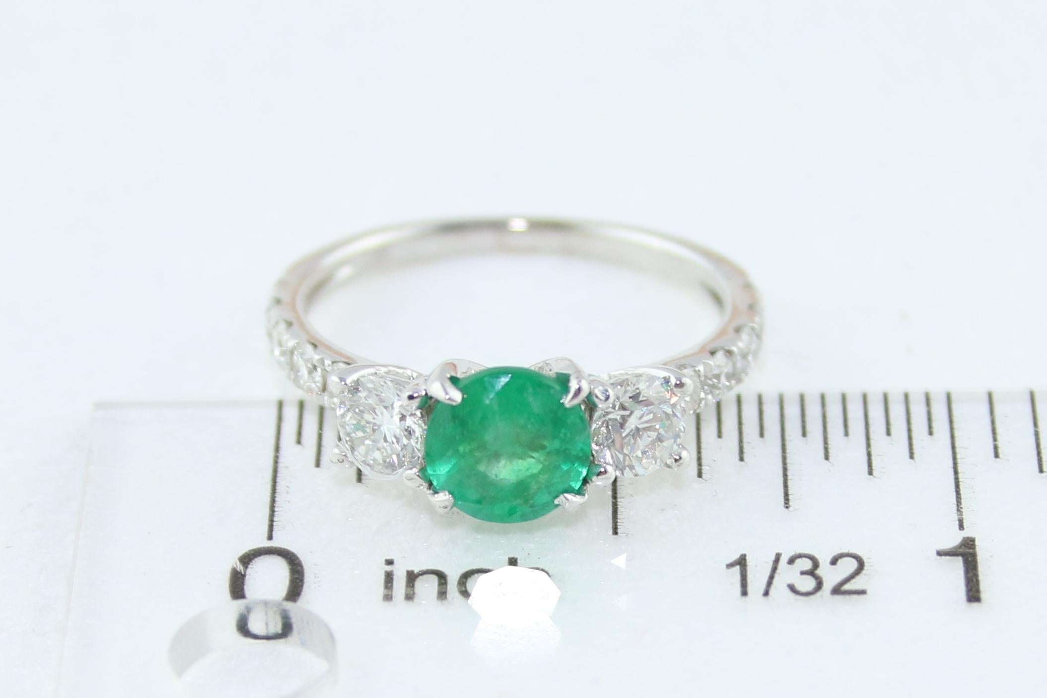 AGL Certified 0.77 Carat Emerald Three-Stone Diamond Gold Ring For Sale 4