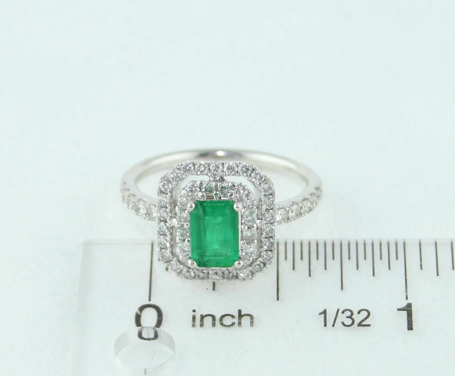 AGL Certified 0.80 Carat Emerald Diamond Gold Ring For Sale 4