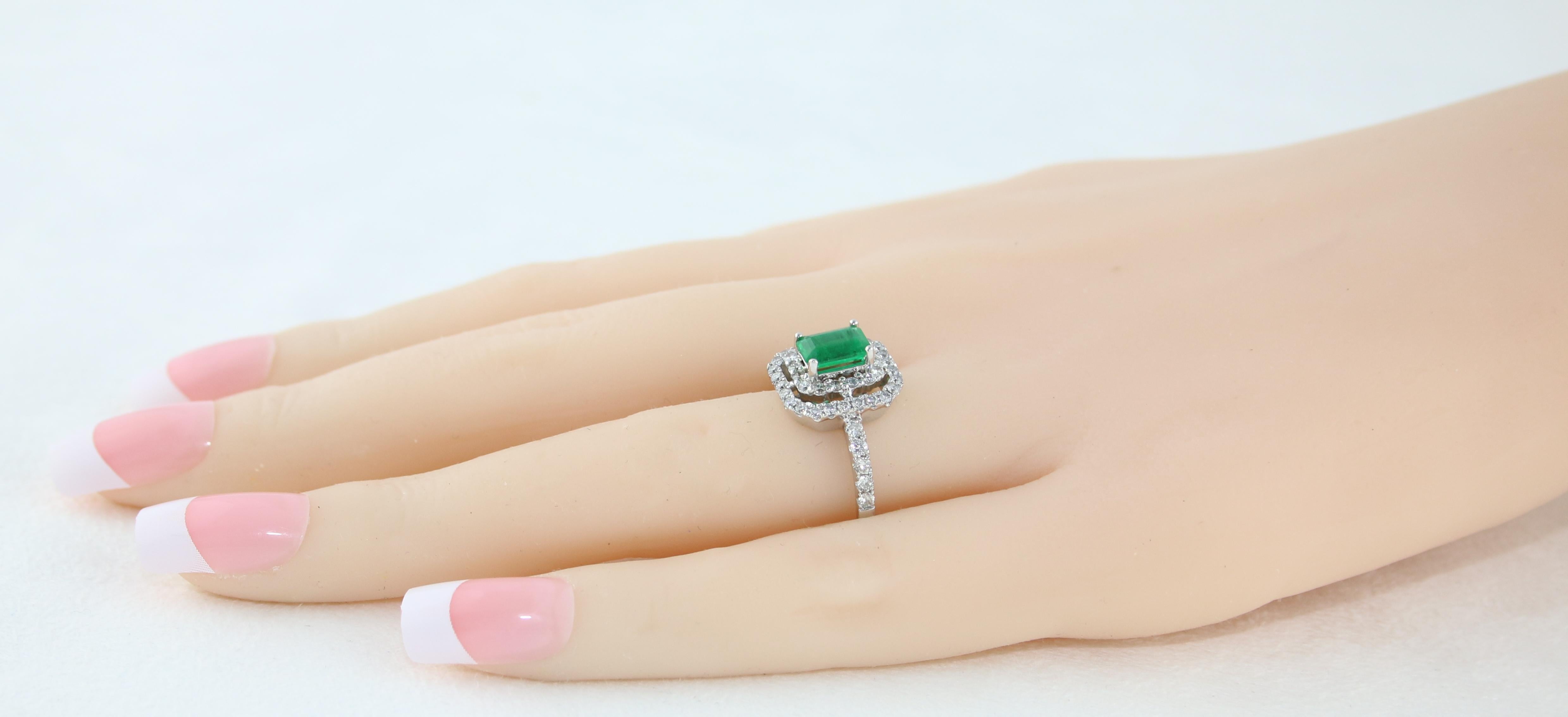 AGL Certified 0.80 Carat Emerald Diamond Gold Ring For Sale 2