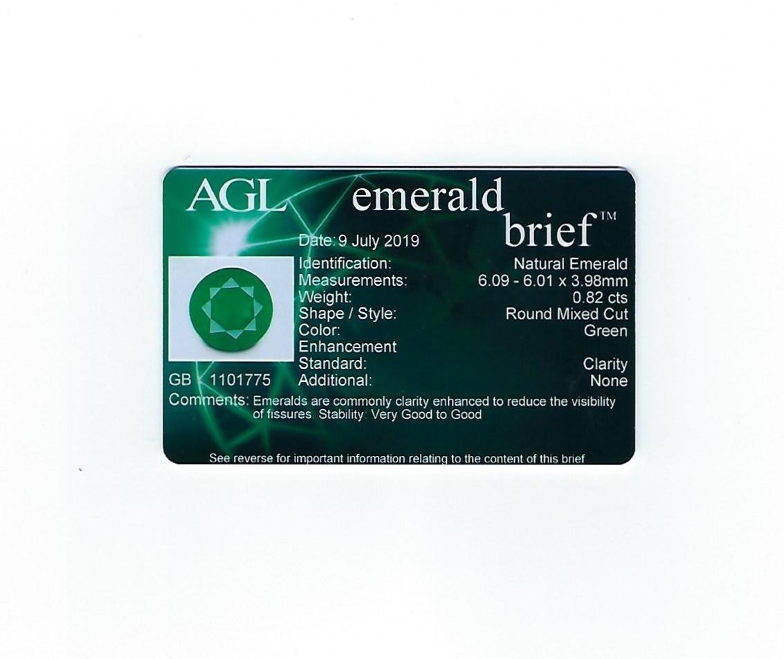 AGL Certified 0.82 Carat Round Emerald Diamond Gold Milgrain Ring For Sale 5