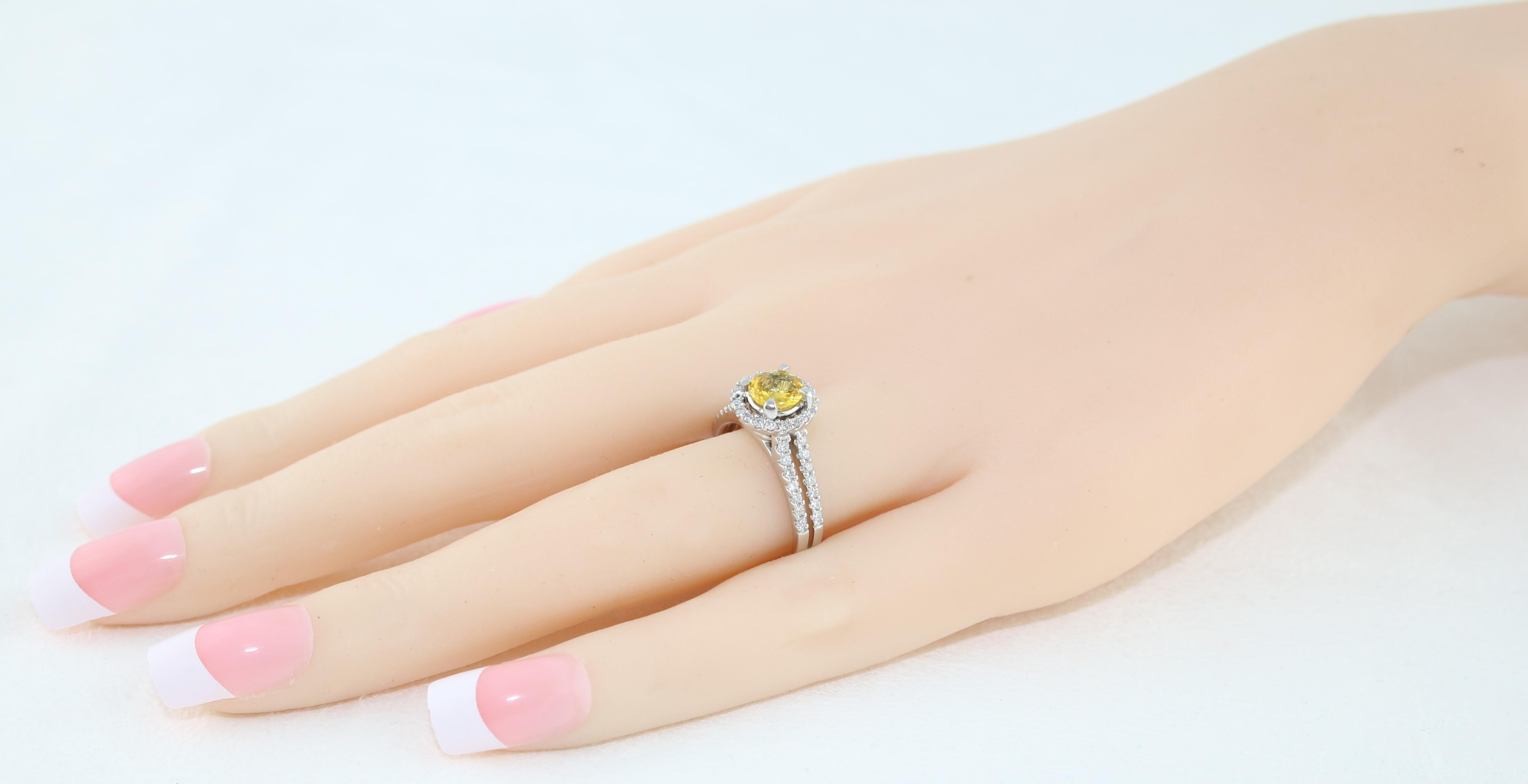 AGL Certified 0.84 Carat Round Yellow Sapphire Diamond Gold Ring For Sale 2