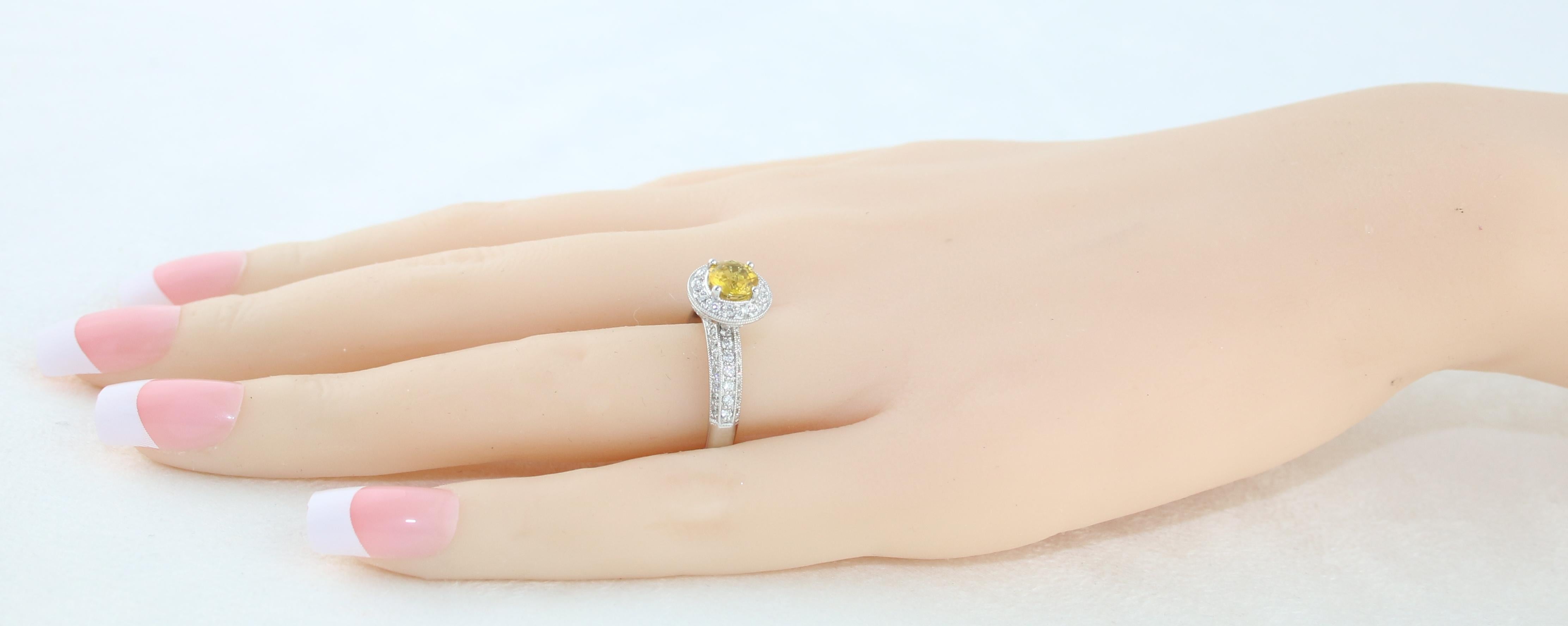 Women's AGL Certified 0.86 Carat Round Yellow Sapphire Diamond Gold Milgrain Ring For Sale