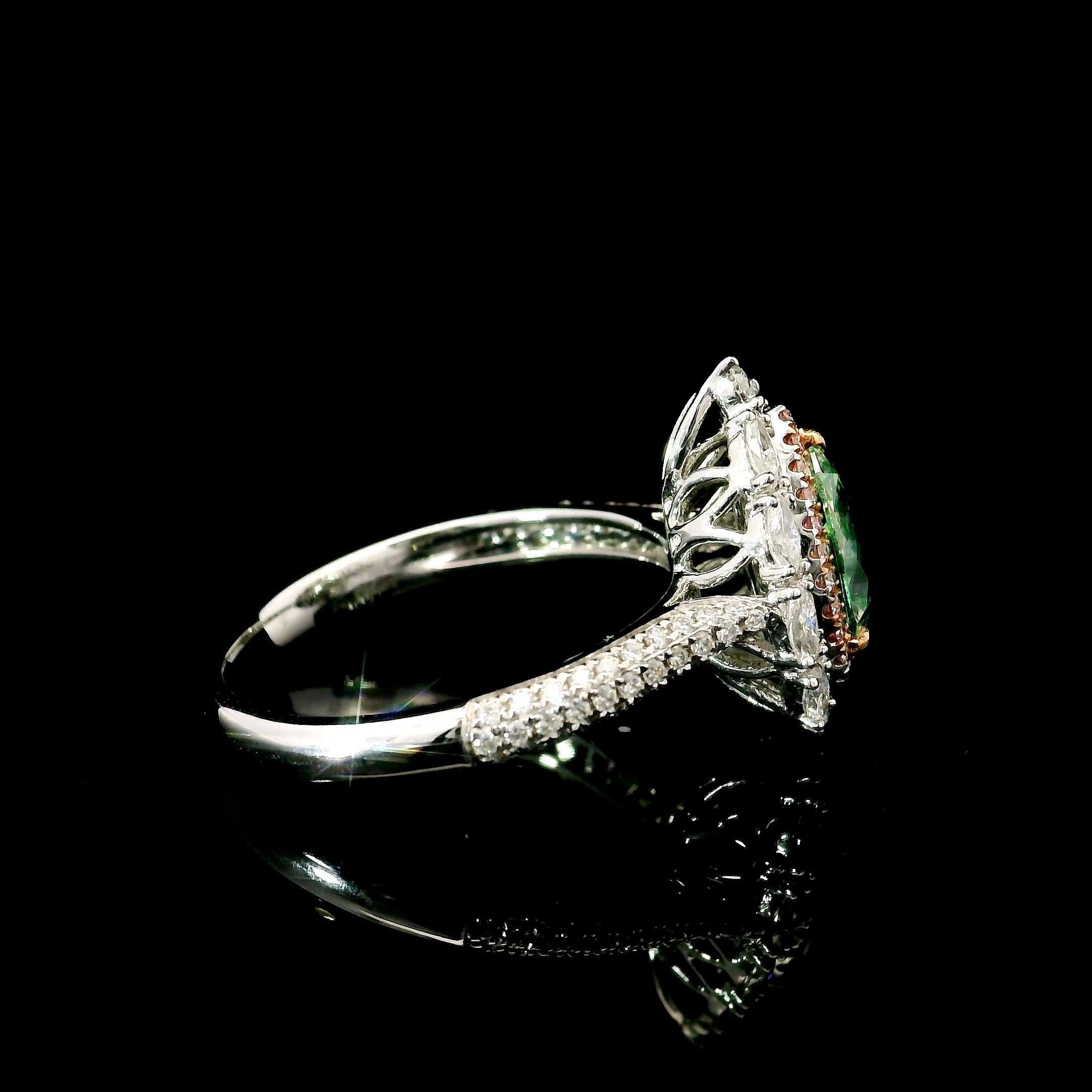 AGL Certified 0.90 Carat Fancy Green VS Clarity Diamond Ring For Sale 2