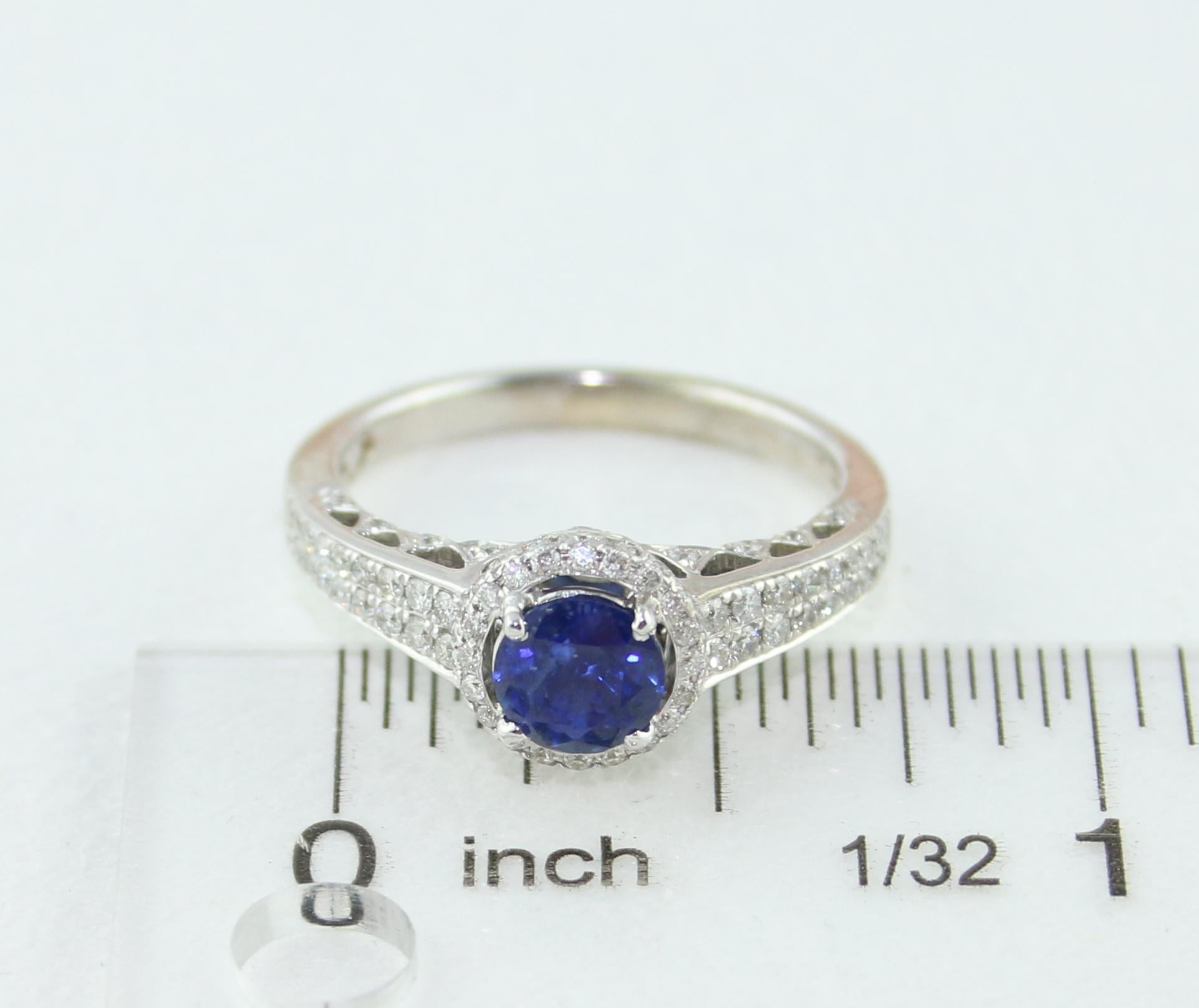 AGL Certified 0.91 Carat Round Sapphire Diamond Gold Ring For Sale 3