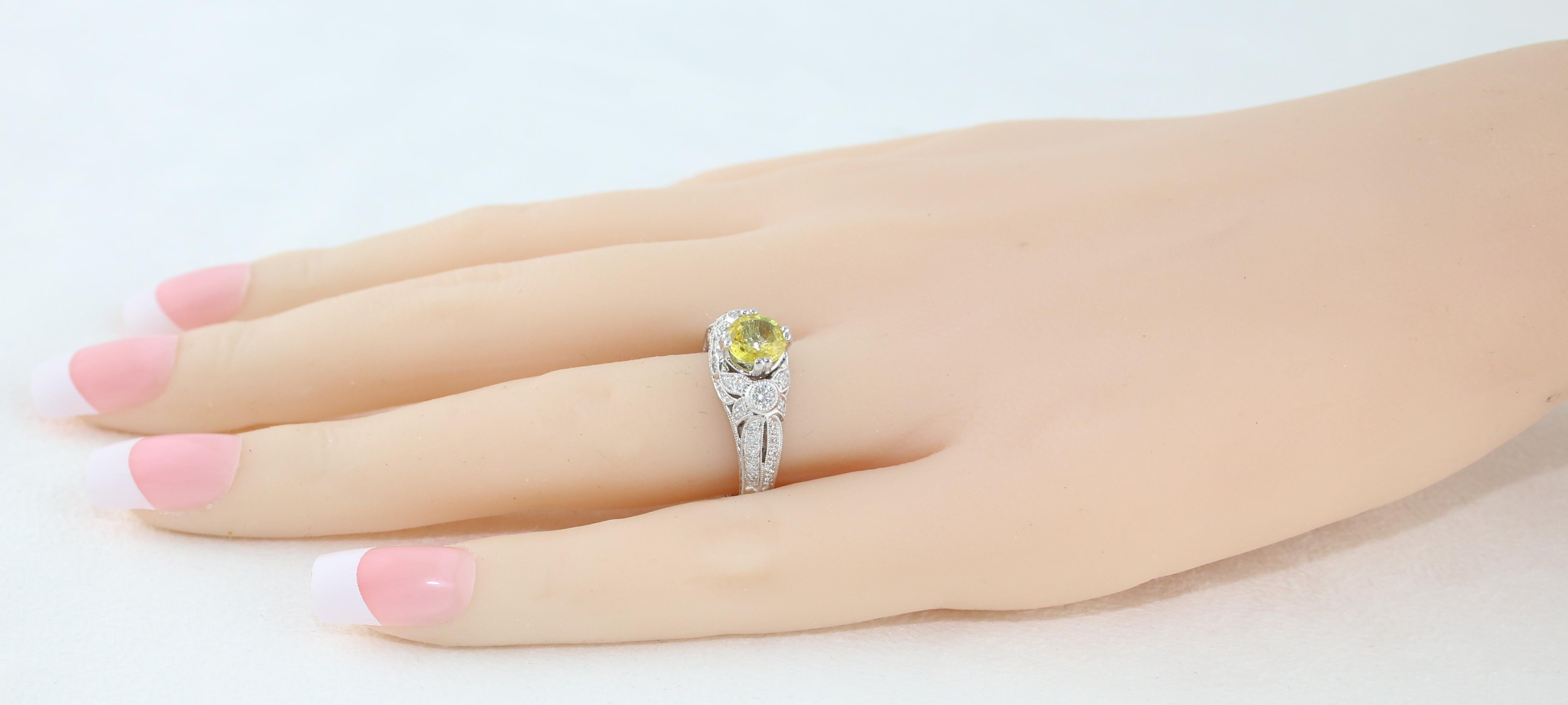 AGL Certified 0.97 Carat Yellow Sapphire Diamond Gold Milgrain Filigree Ring In New Condition For Sale In New York, NY