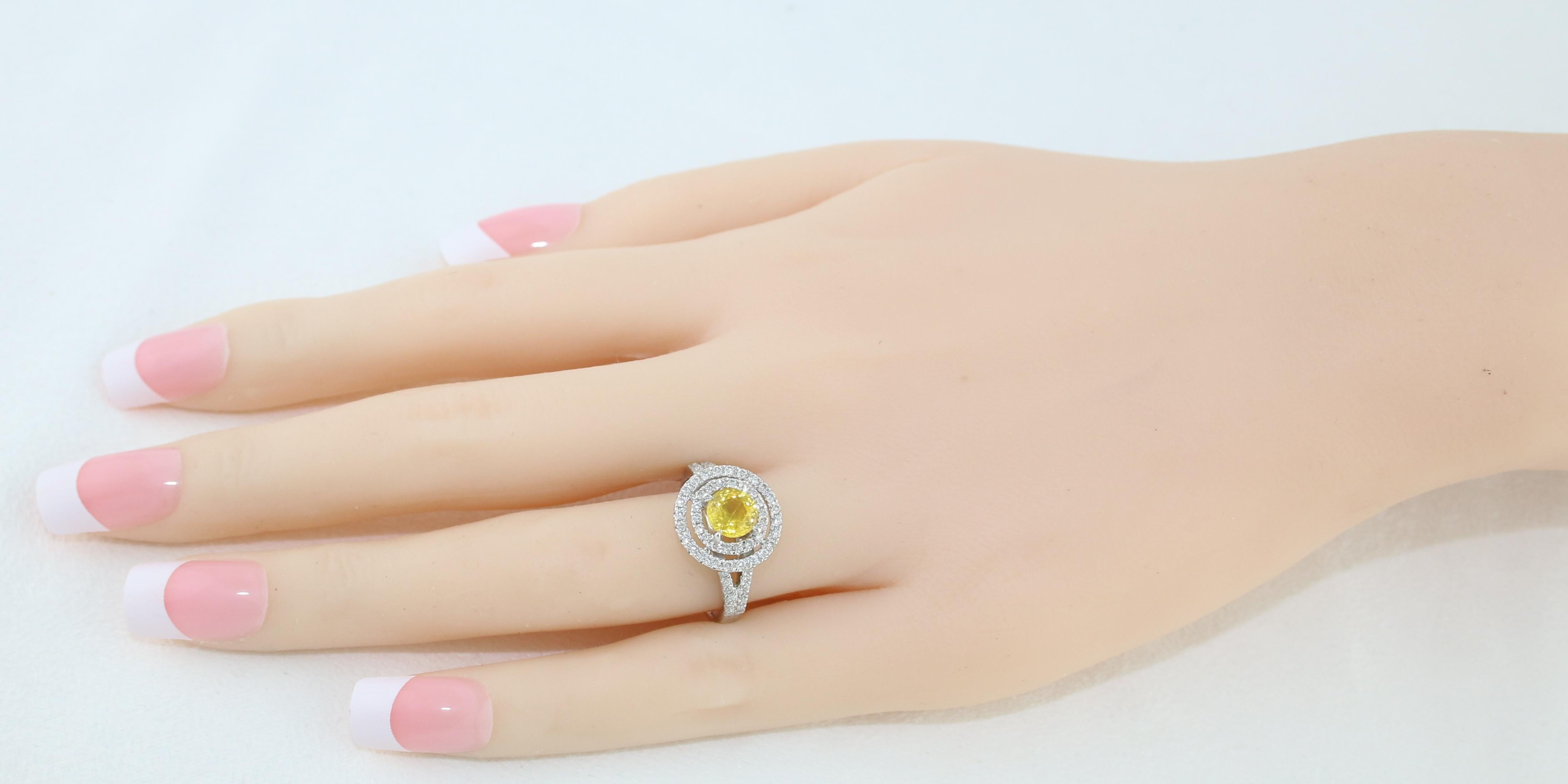 Round Cut AGL Certified 0.98 Carat Round Yellow Sapphire and Diamond Gold Ring For Sale