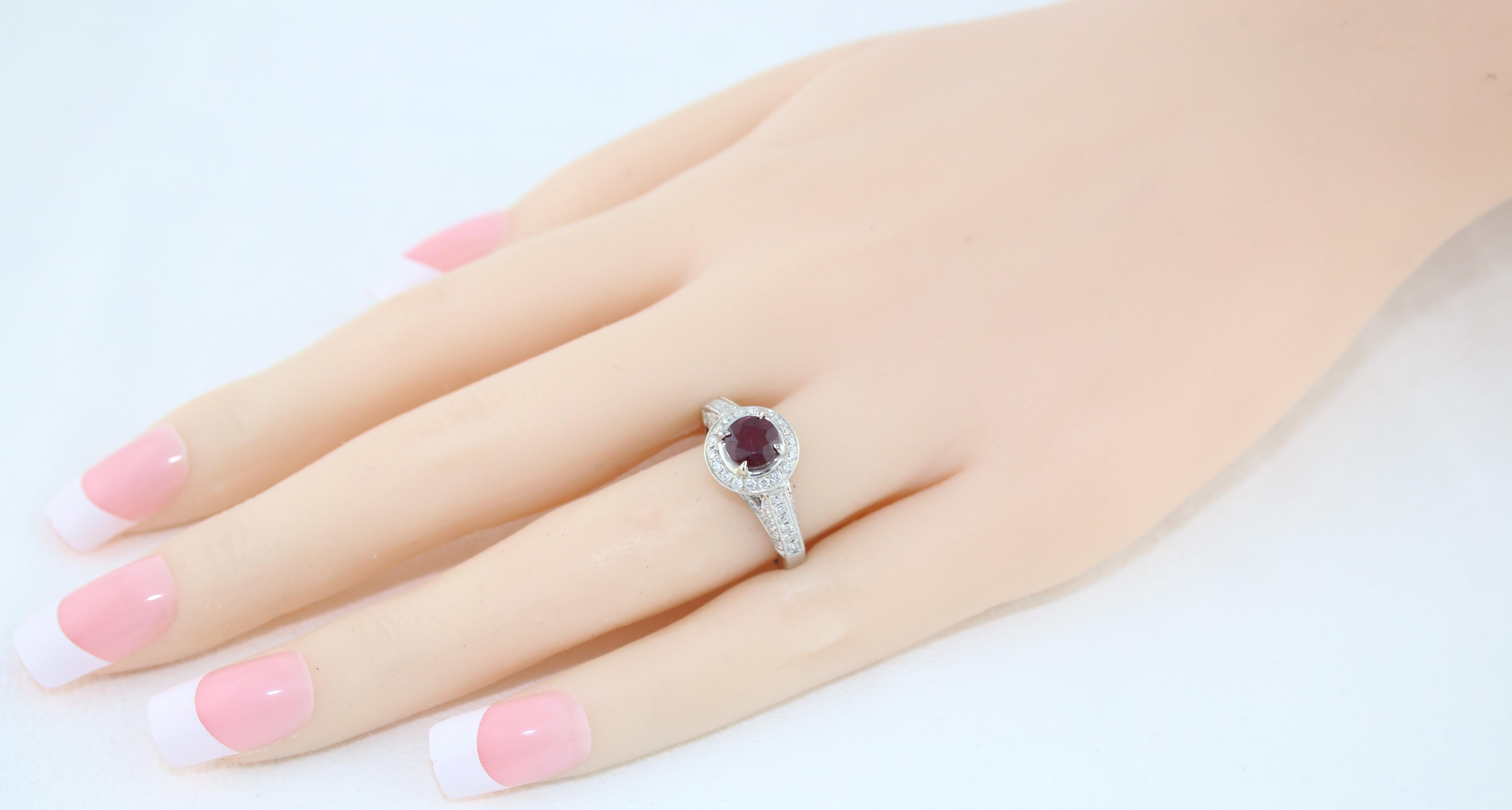 AGL Certified 0.99 Carat Round Ruby Diamond Gold Milgrain Ring In New Condition For Sale In New York, NY