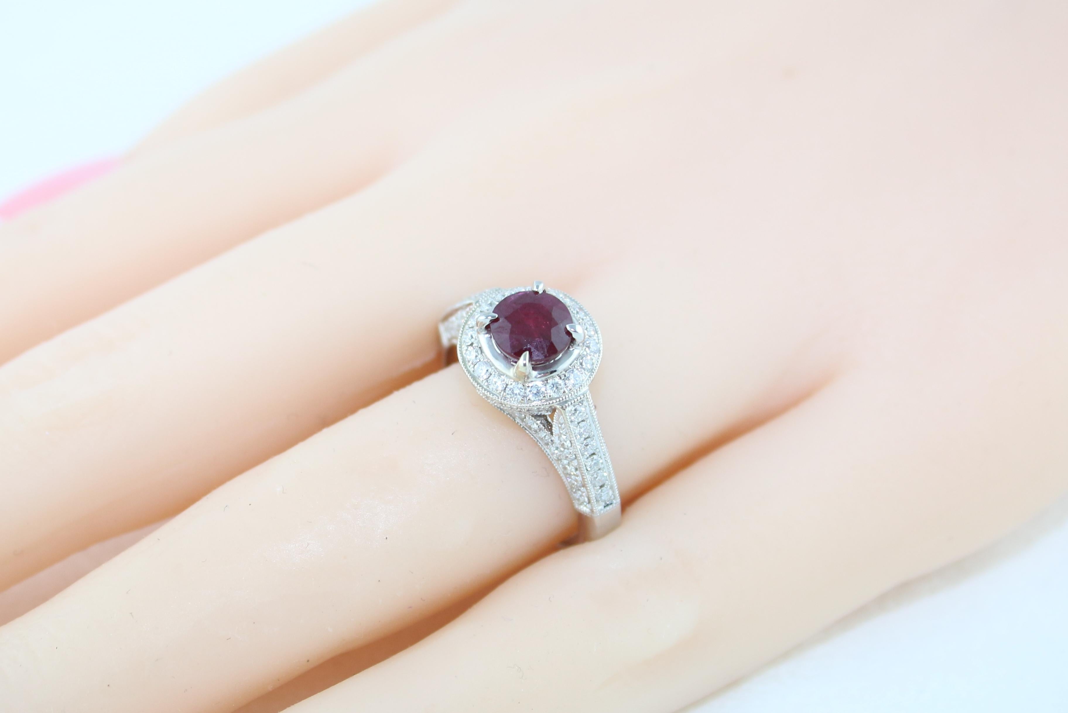 AGL Certified 0.99 Carat Round Ruby Diamond Gold Milgrain Ring For Sale 2
