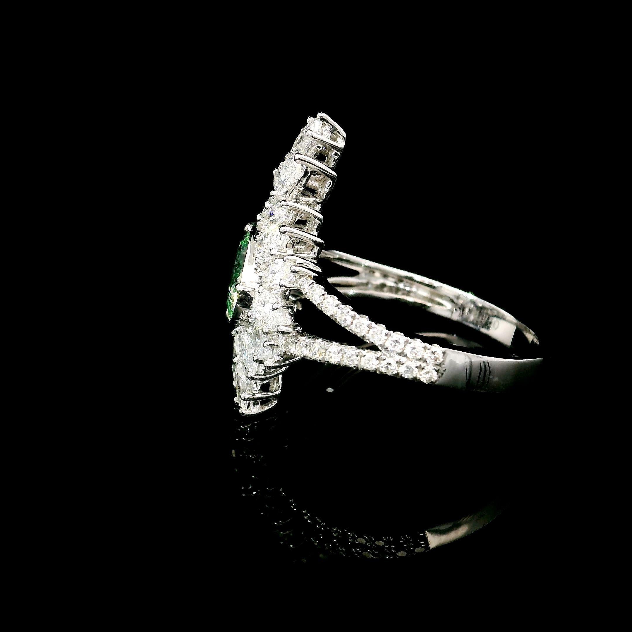 AGL Certified 1.00 Carat Fancy Green SI Clarity Diamond Ring For Sale 1