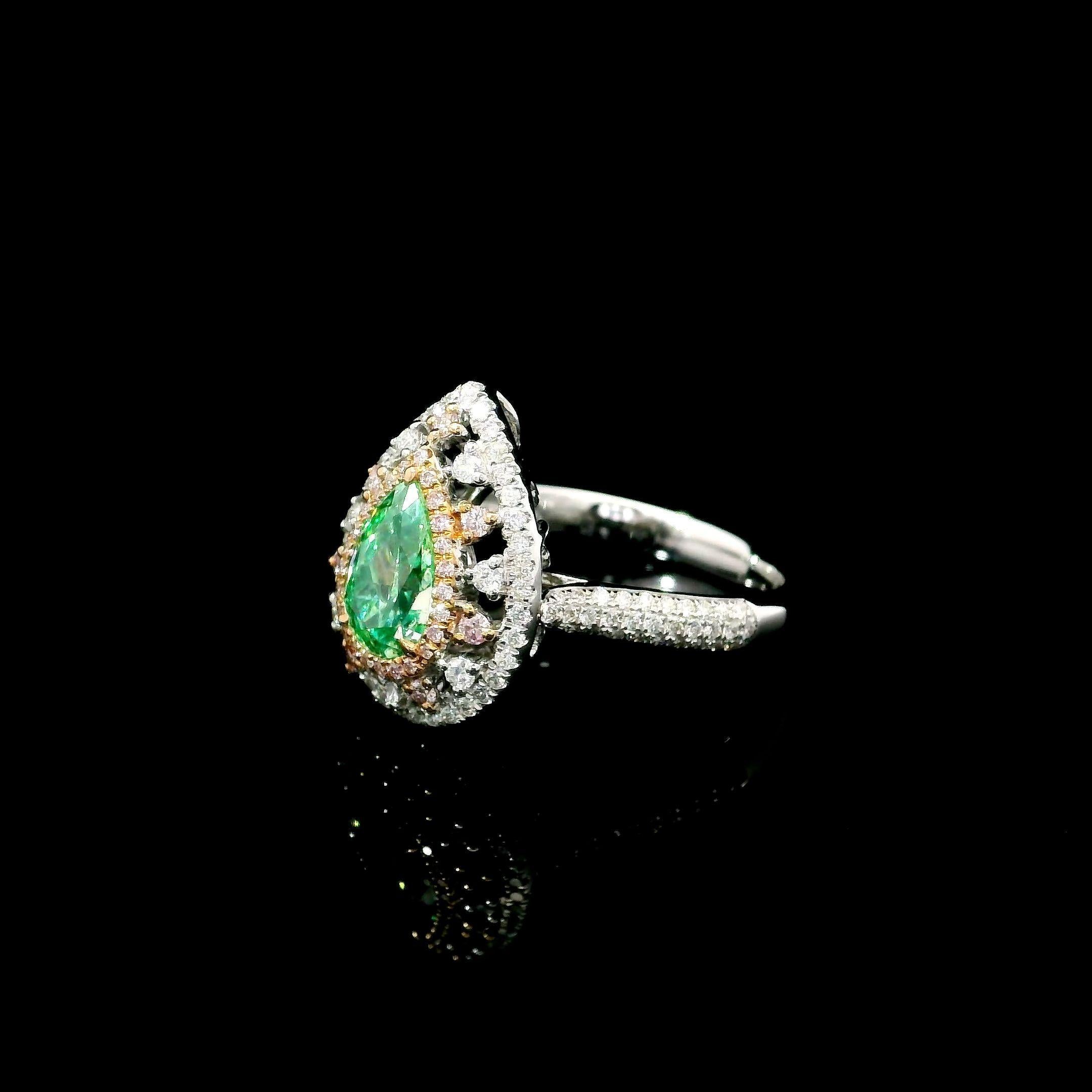 AGL Certified 1.00 Carat Fancy Green VS Clarity Diamond Ring In New Condition For Sale In บางรัก, TH