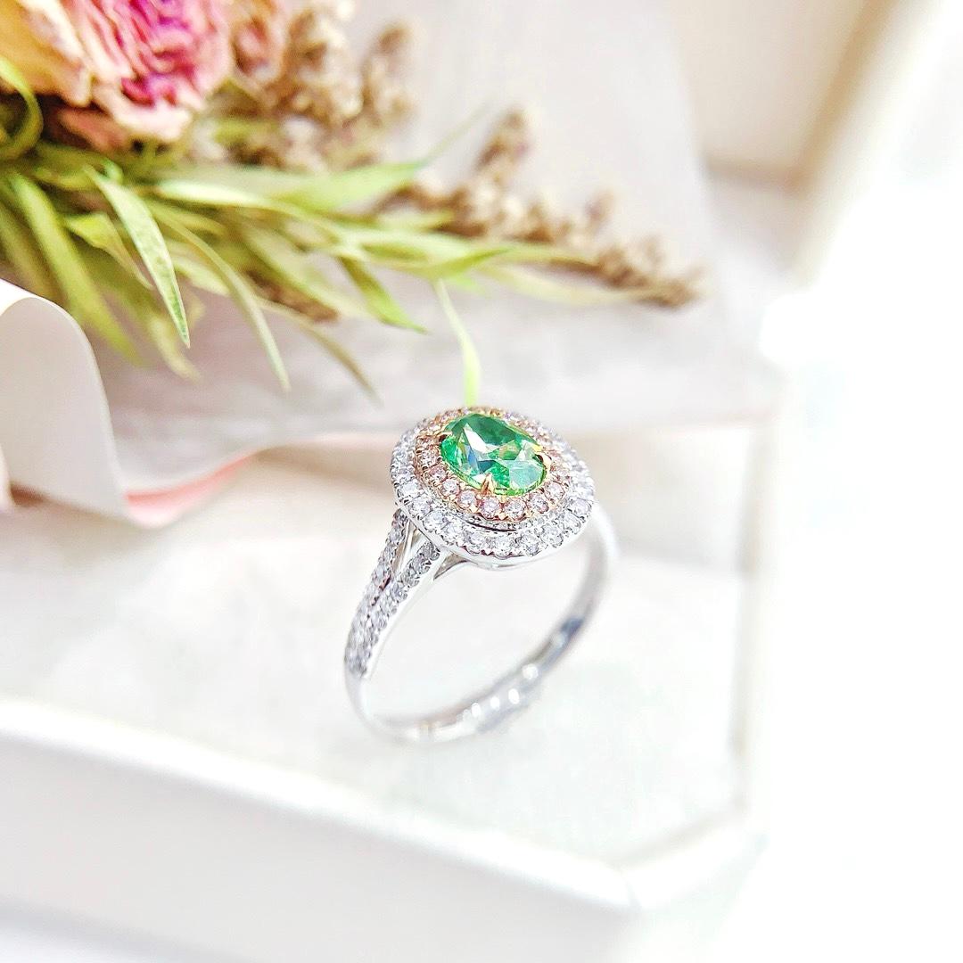Modern AGL Certified 1.00 Green Diamond 18K Gold Ring with Diamonds For Sale