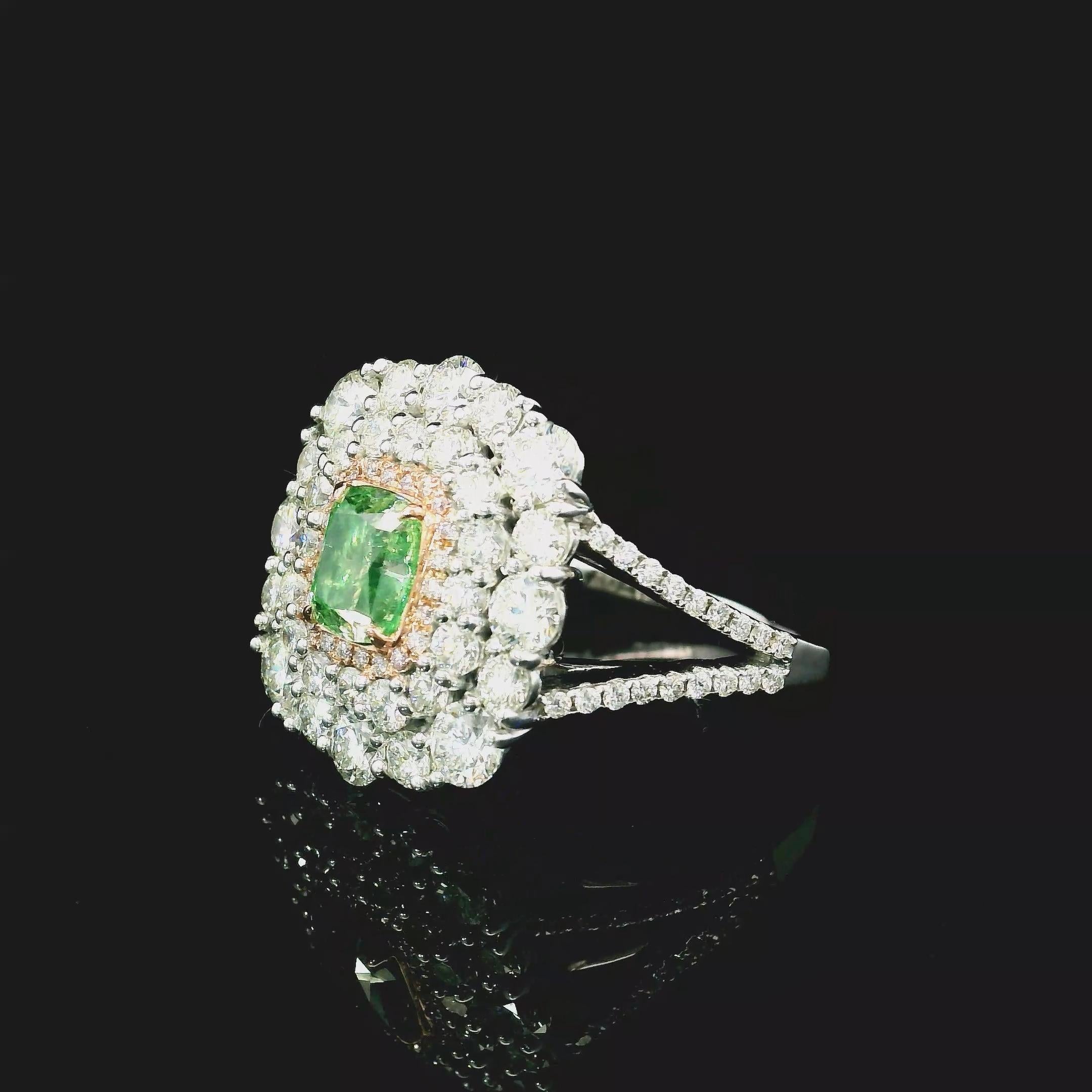 AGL-zertifizierter 1.01 Karat Fancy Grüner SI Reinheit Diamantring mit Reinheit im Zustand „Neu“ im Angebot in บางรัก, TH