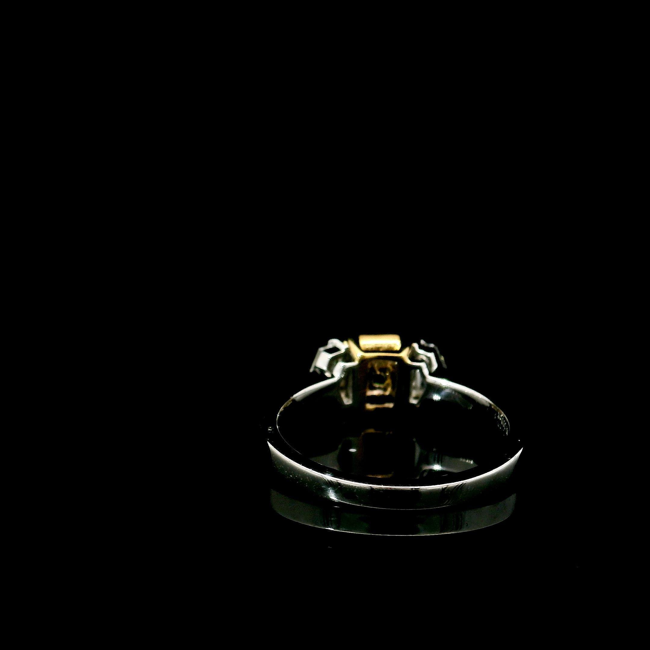 Bague avec diamant vert fantaisie certifié AGL de 1.01 carat de pureté VS Unisexe en vente