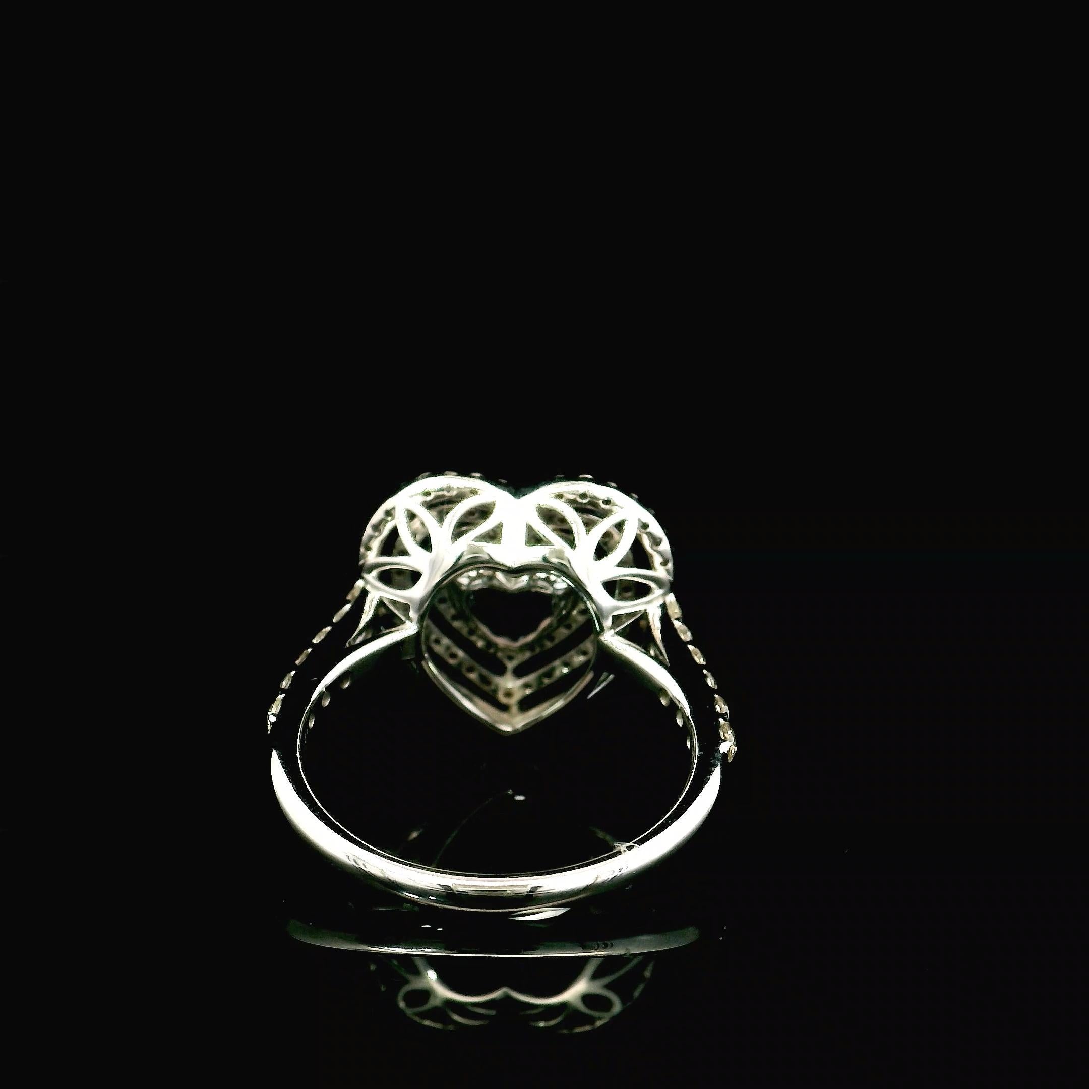 Anello con diamante certificato AGL da 1.01 carati, di colore verde e di chiarezza VS in vendita 2