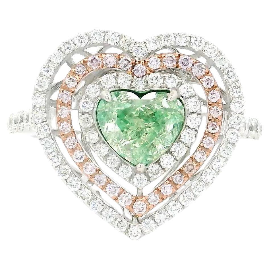 Bague avec diamant vert fantaisie certifié AGL de 1.01 carat de pureté VS