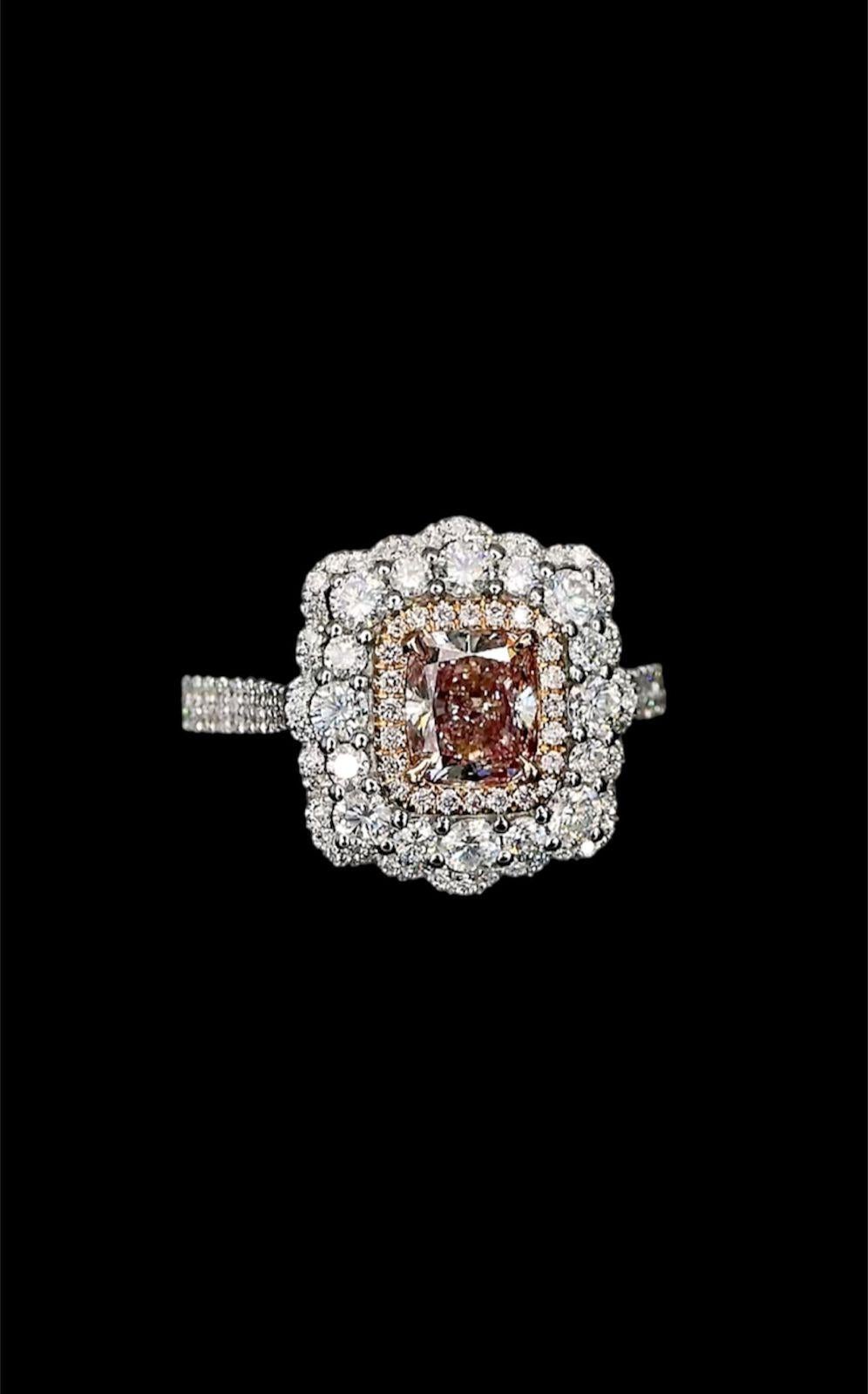 Bague en diamant certifié AGL 1.01 carat Fancy Pink Diamond VS Clarity en vente 6