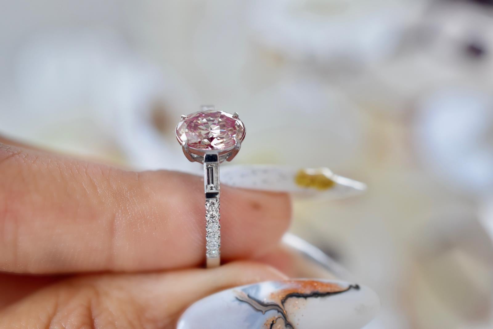 AGL Certified 1.01 Carat Fancy Pink Diamond Ring VS Clarity For Sale 1