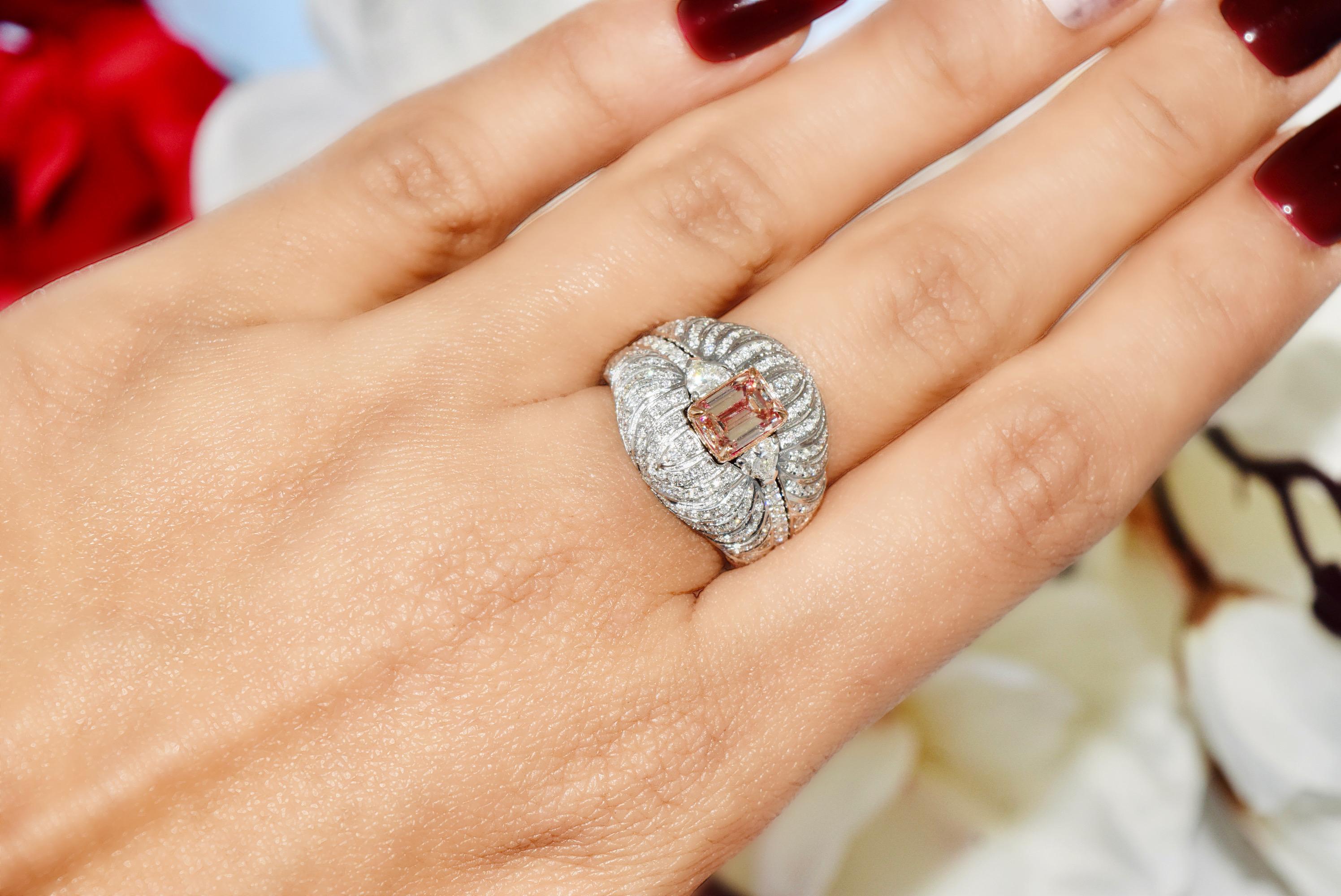 Diamant rose fantaisie de 1,01 carat de pureté SI1 certifié AGL en vente 7
