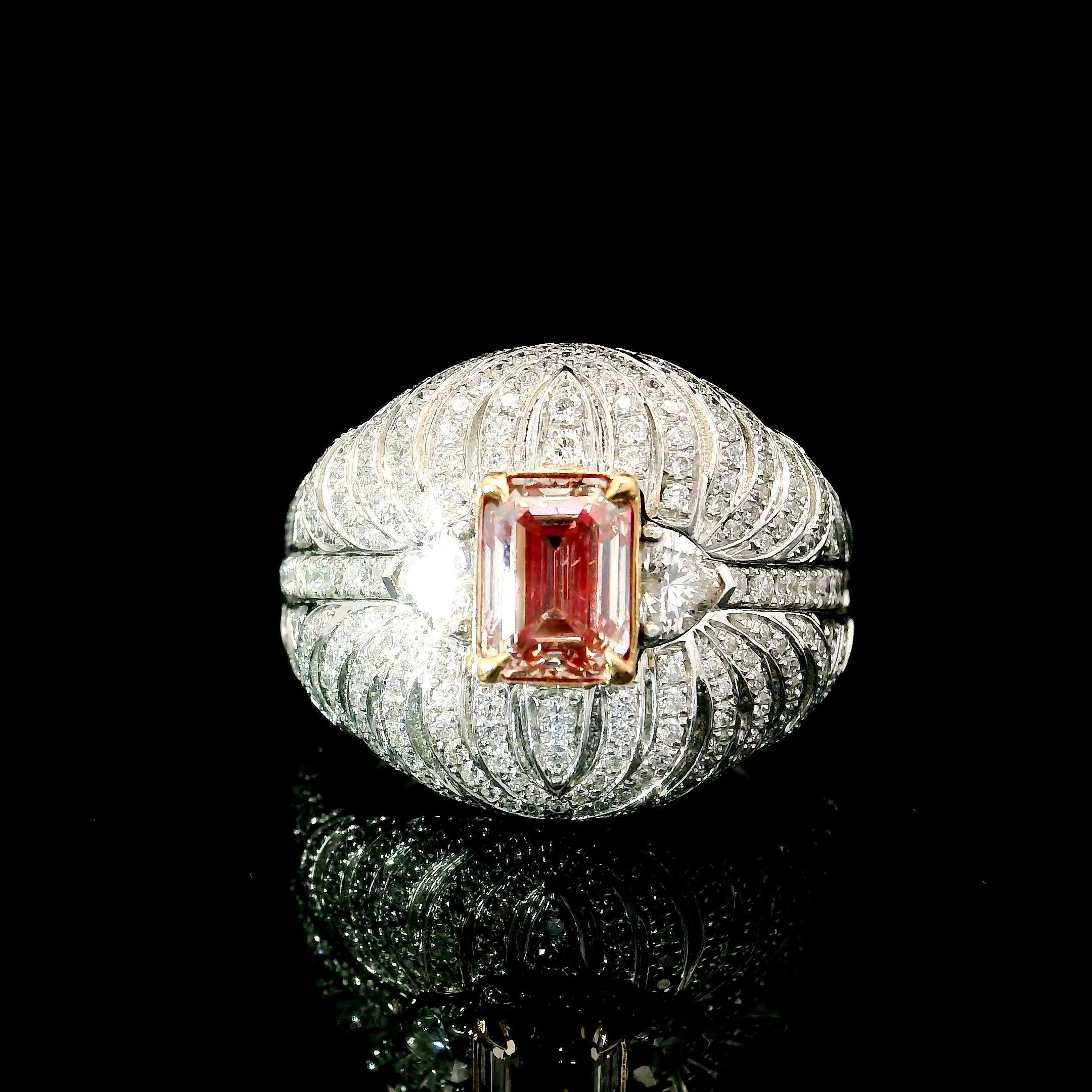 Taille émeraude Diamant rose fantaisie de 1,01 carat de pureté SI1 certifié AGL en vente