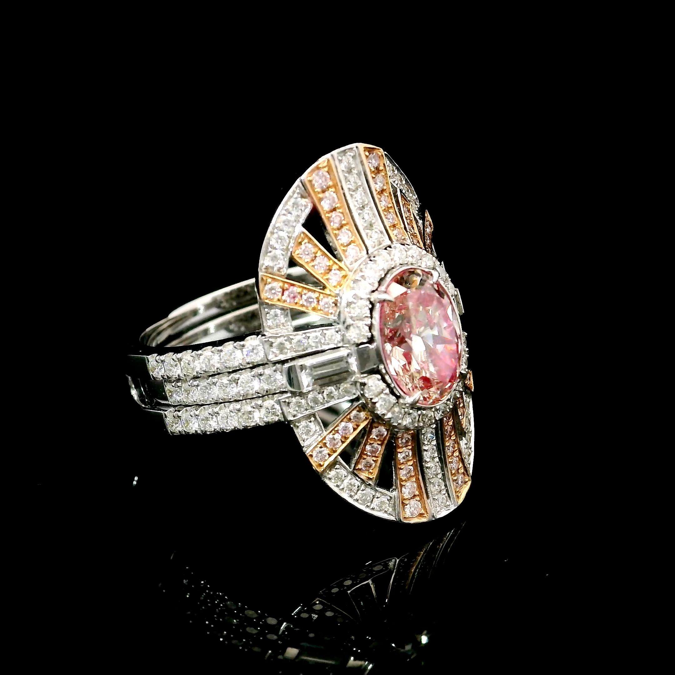 Oval Cut AGL Certified 1.01 Carat Fancy Pink VS Clarity Diamond For Sale