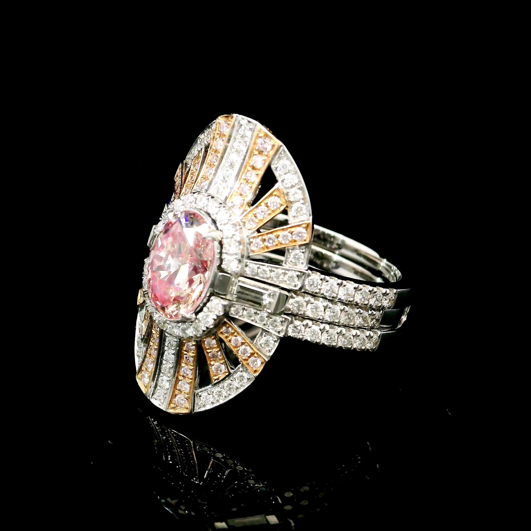 AGL Certified 1.01 Carat Fancy Pink VS Clarity Diamond In New Condition For Sale In บางรัก, TH